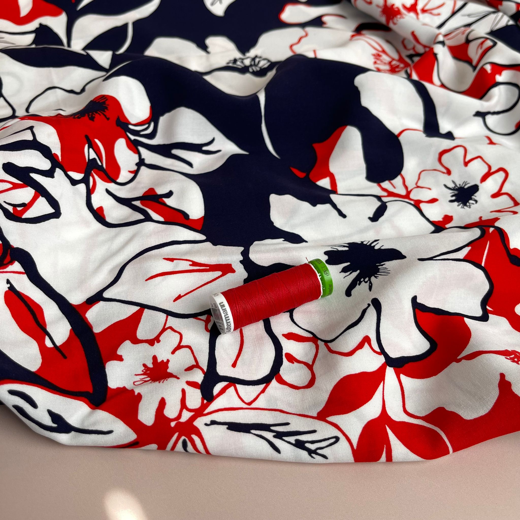 REMNANT 0.56 Metre - Red Floral Outline on Navy Viscose Poplin Fabric