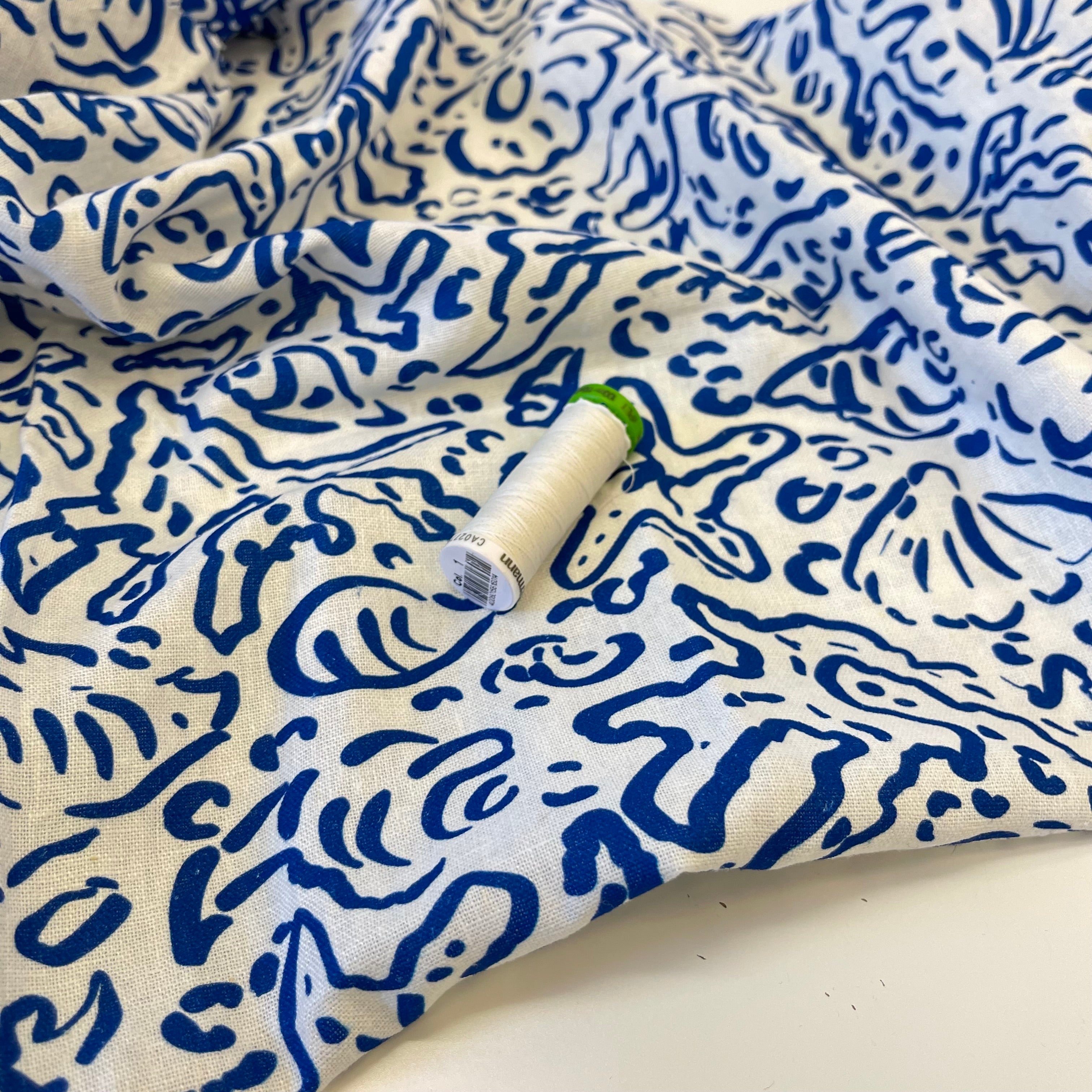 Sewing Kit - UZMA Top in Sealife Linen Viscose