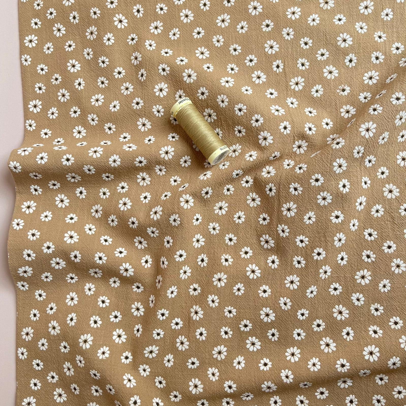 Vintage Daisy in Beige Washed Cotton