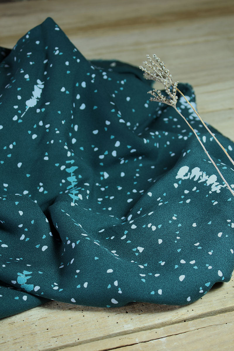 REMNANT 0.7 Metre - Églantine & Zoé - Lyptus Dark Lagoon Viscose Crepe Fabric