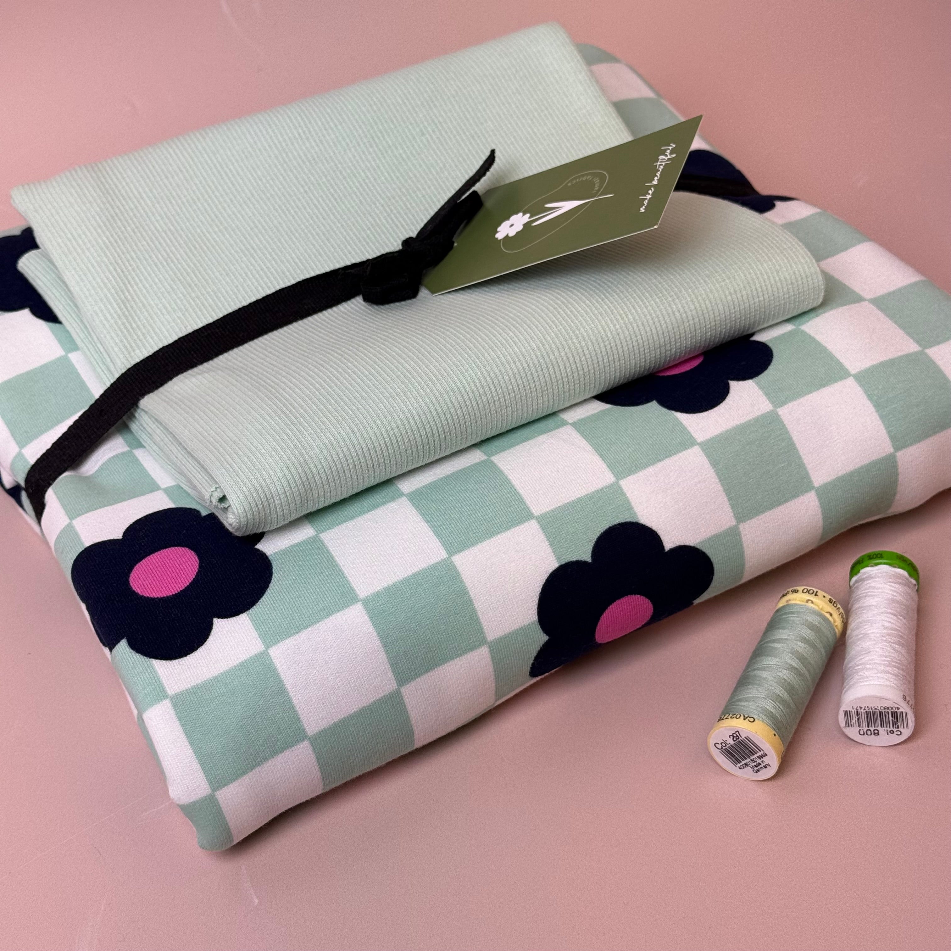 Colour Bundles - Gingham Flowers Green Sweatshirt & Ribbing