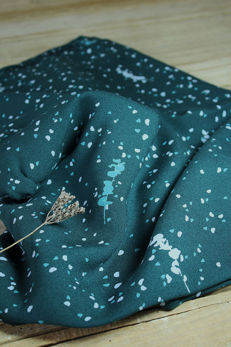 REMNANT 0.7 Metre - Églantine & Zoé - Lyptus Dark Lagoon Viscose Crepe Fabric