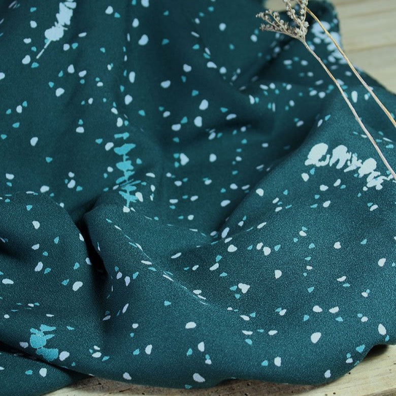 REMNANT 0.63 Metre - Églantine & Zoé - Lyptus Dark Lagoon Viscose Crepe Fabric