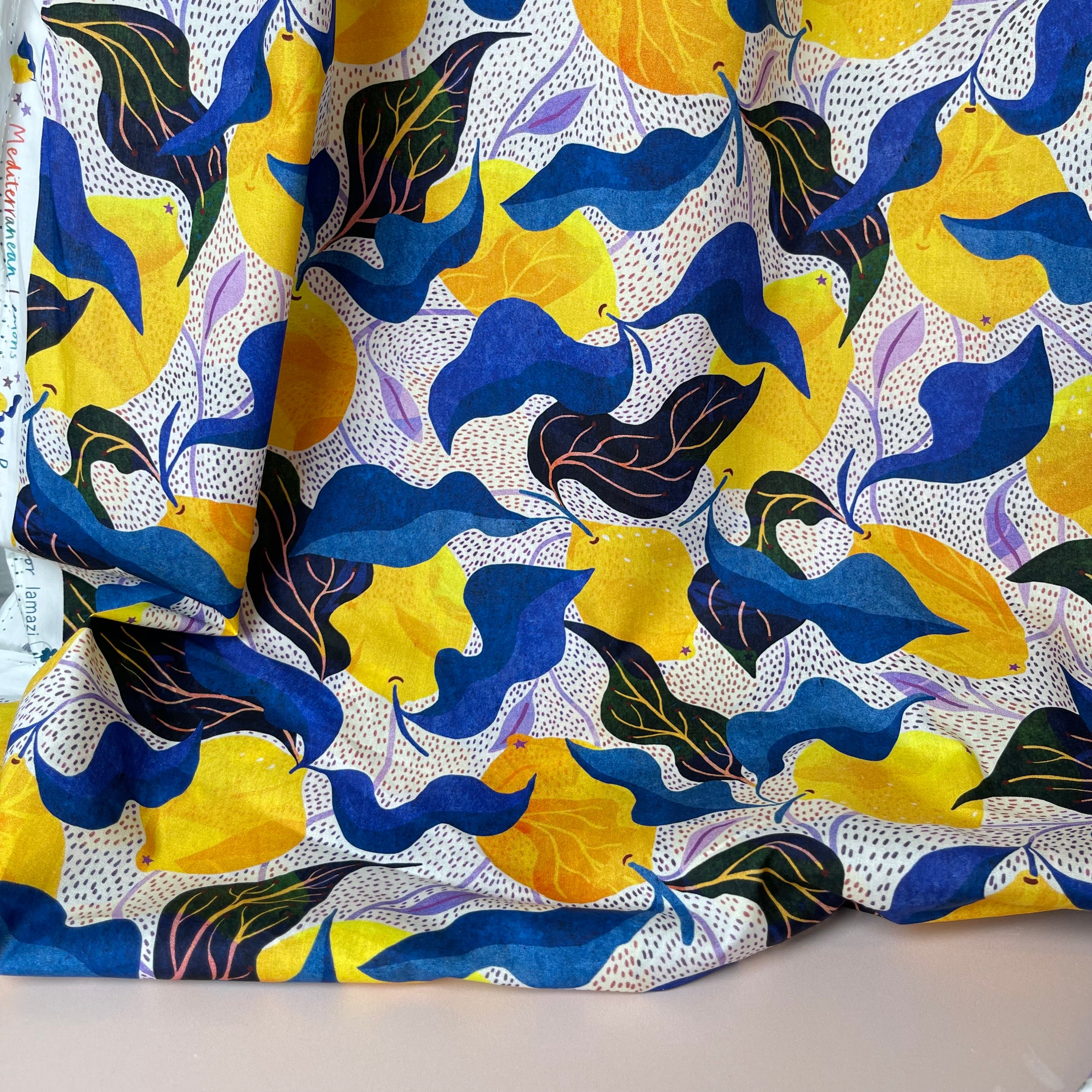 Sewing Kit - Silmu Shirt in Mediterranian Lemons Cotton Lawn