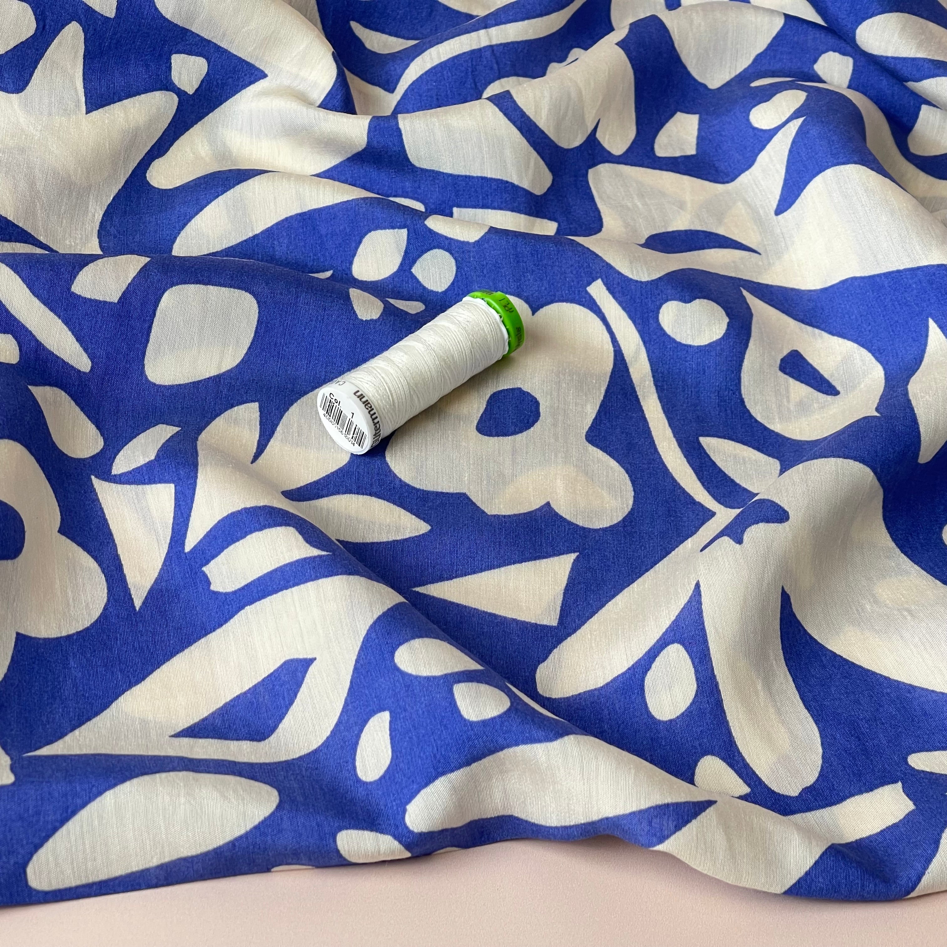 REMNANT 0.32 Metre - Graphic Foliage Blue Viscose Blend Fabric