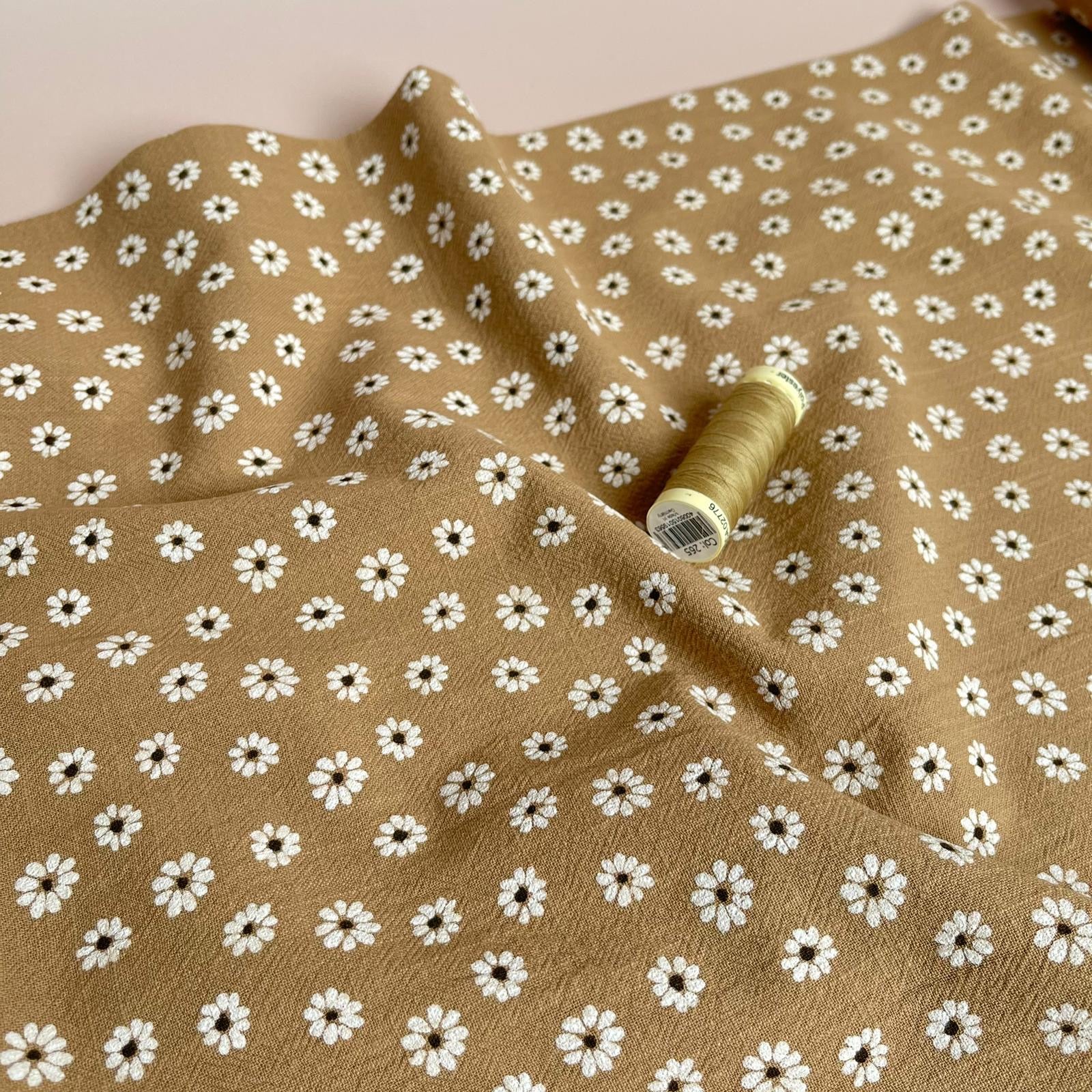 Vintage Daisy in Beige Washed Cotton