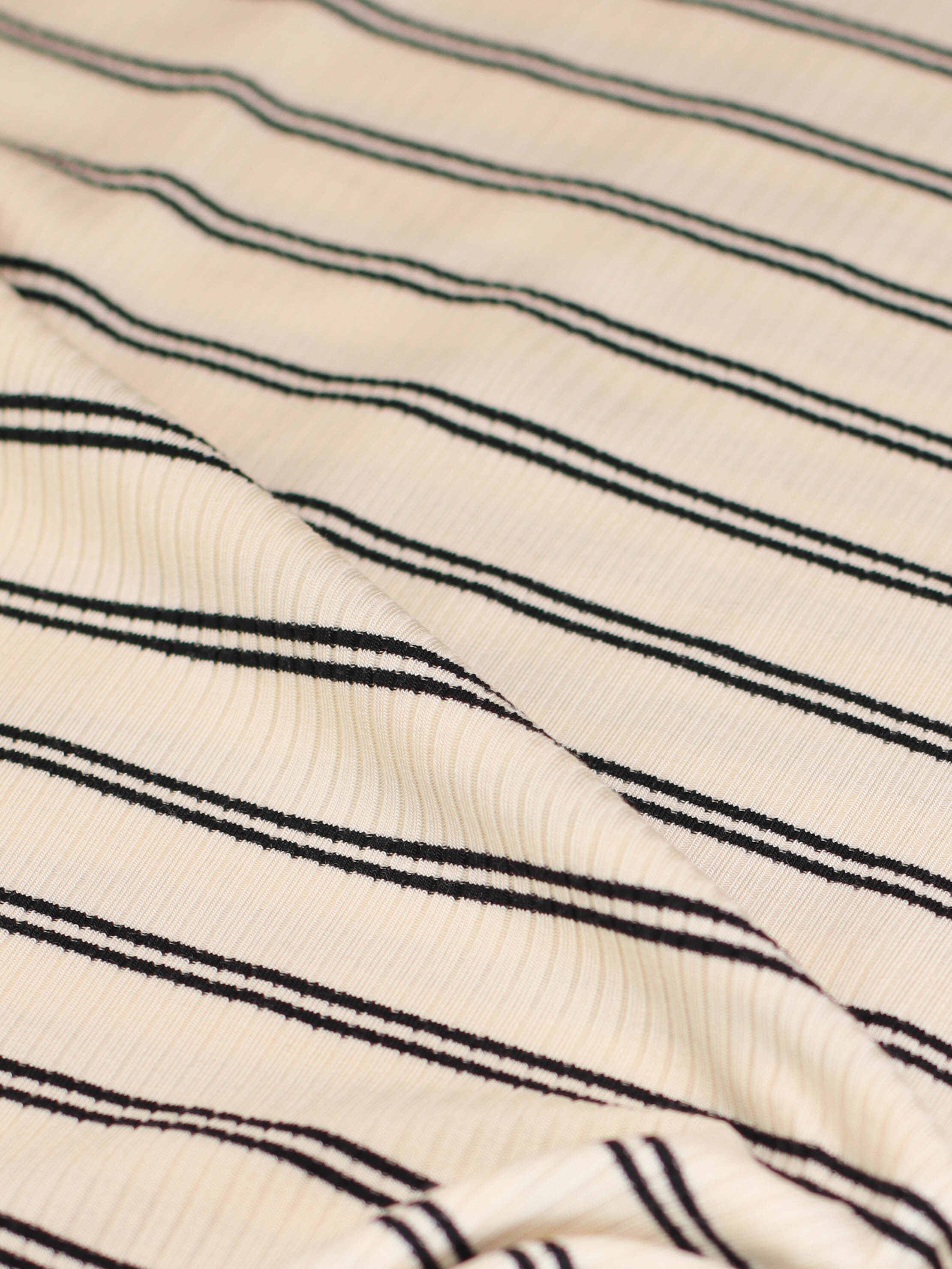 Derby Slim Stripe Ribbed Jersey in Shell with TENCEL™ Modal Fibres