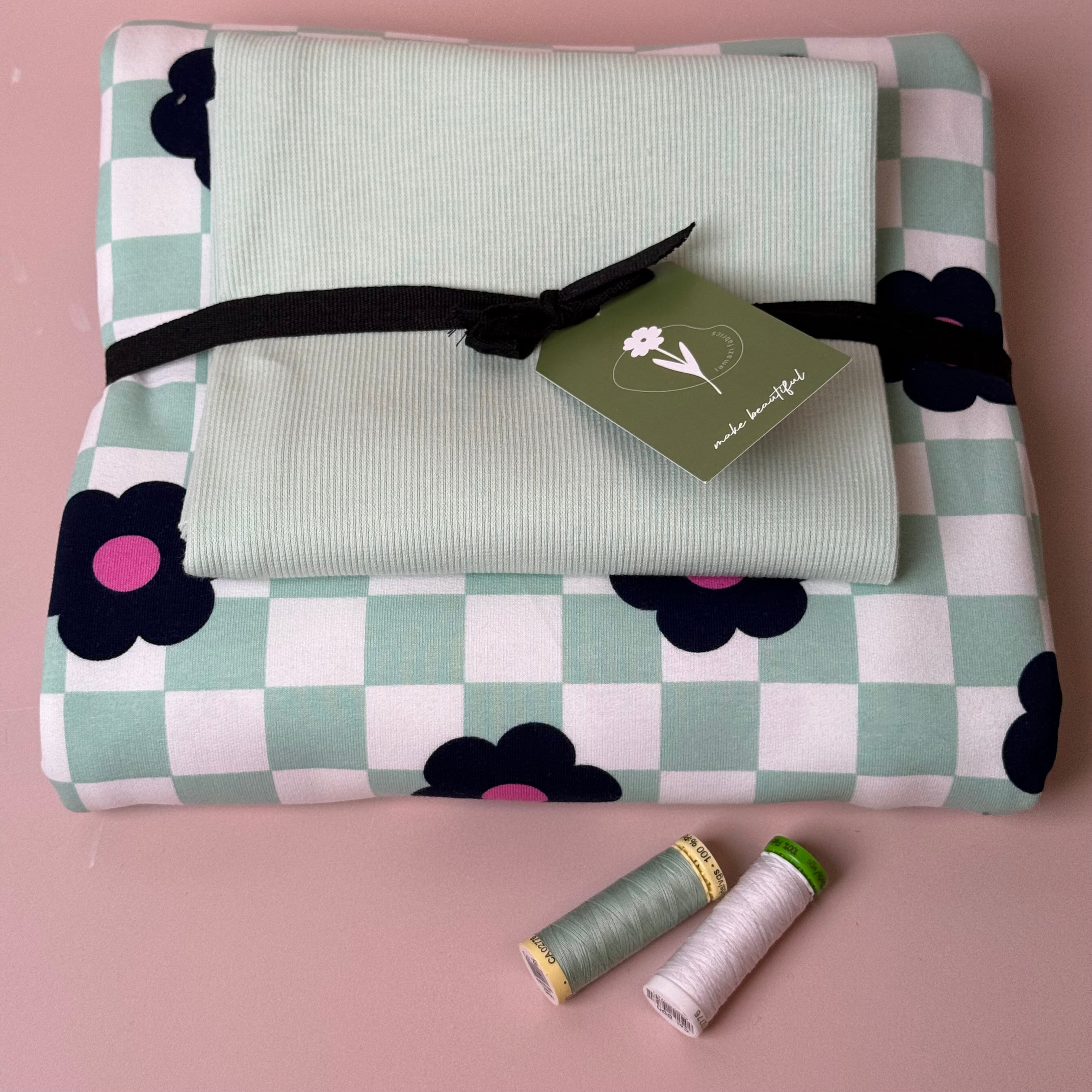 Colour Bundles - Gingham Flowers Green Sweatshirt & Ribbing