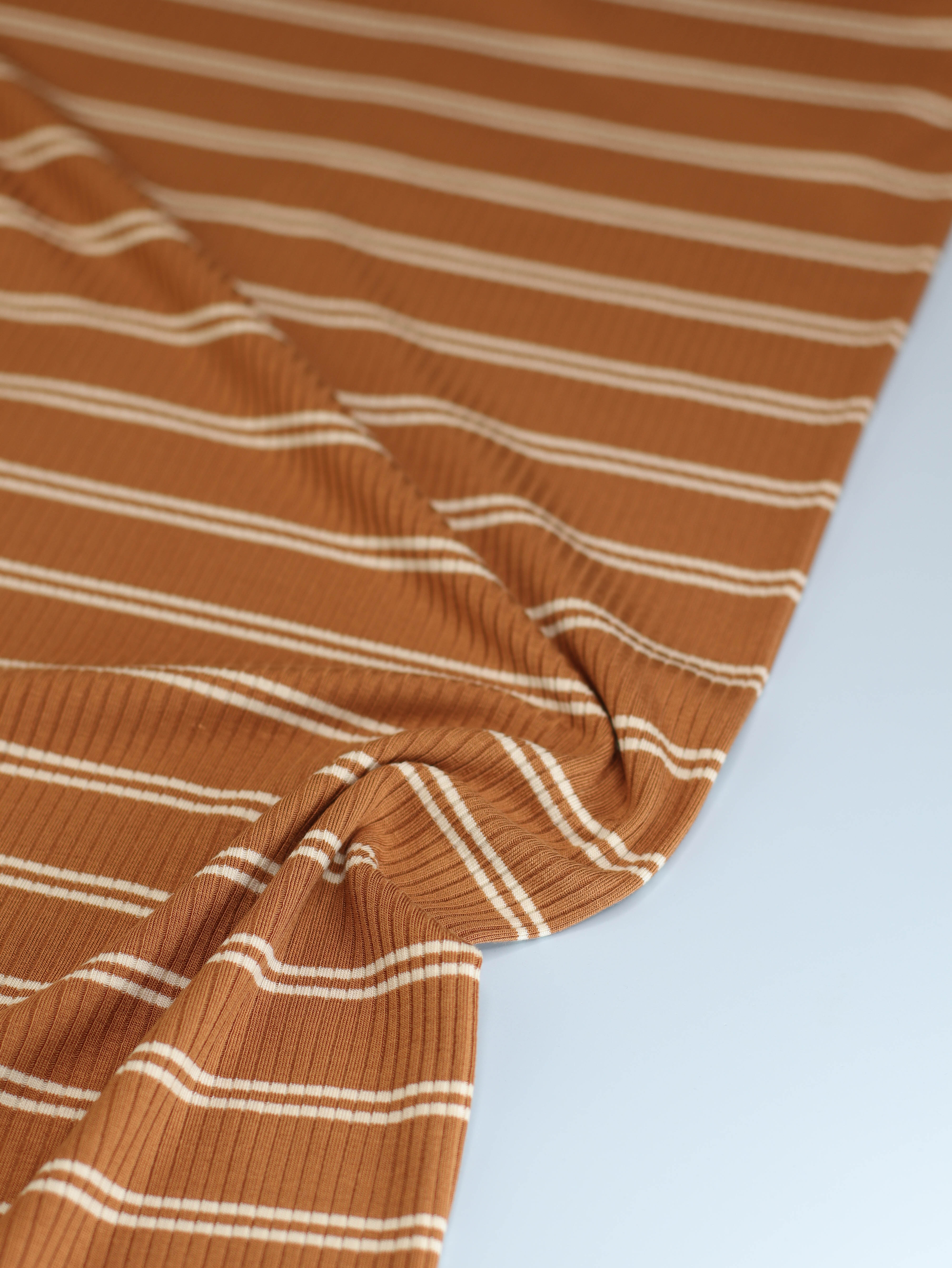 Derby Slim Stripe Ribbed Jersey in Toffee with TENCEL™ Modal Fibres