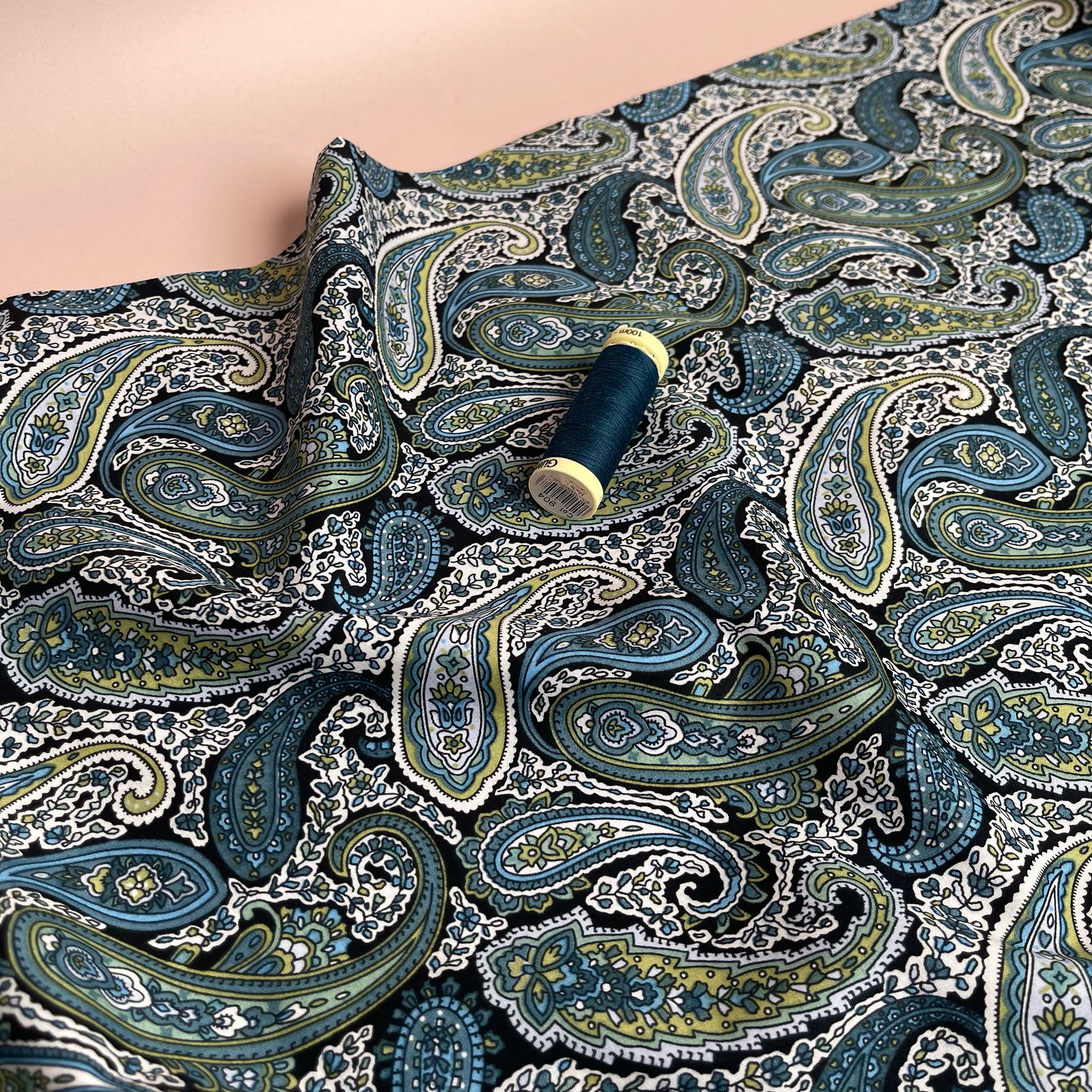 REMNANT 1.69 Metres - Midnight Forest Paisley Cotton Lawn Fabric