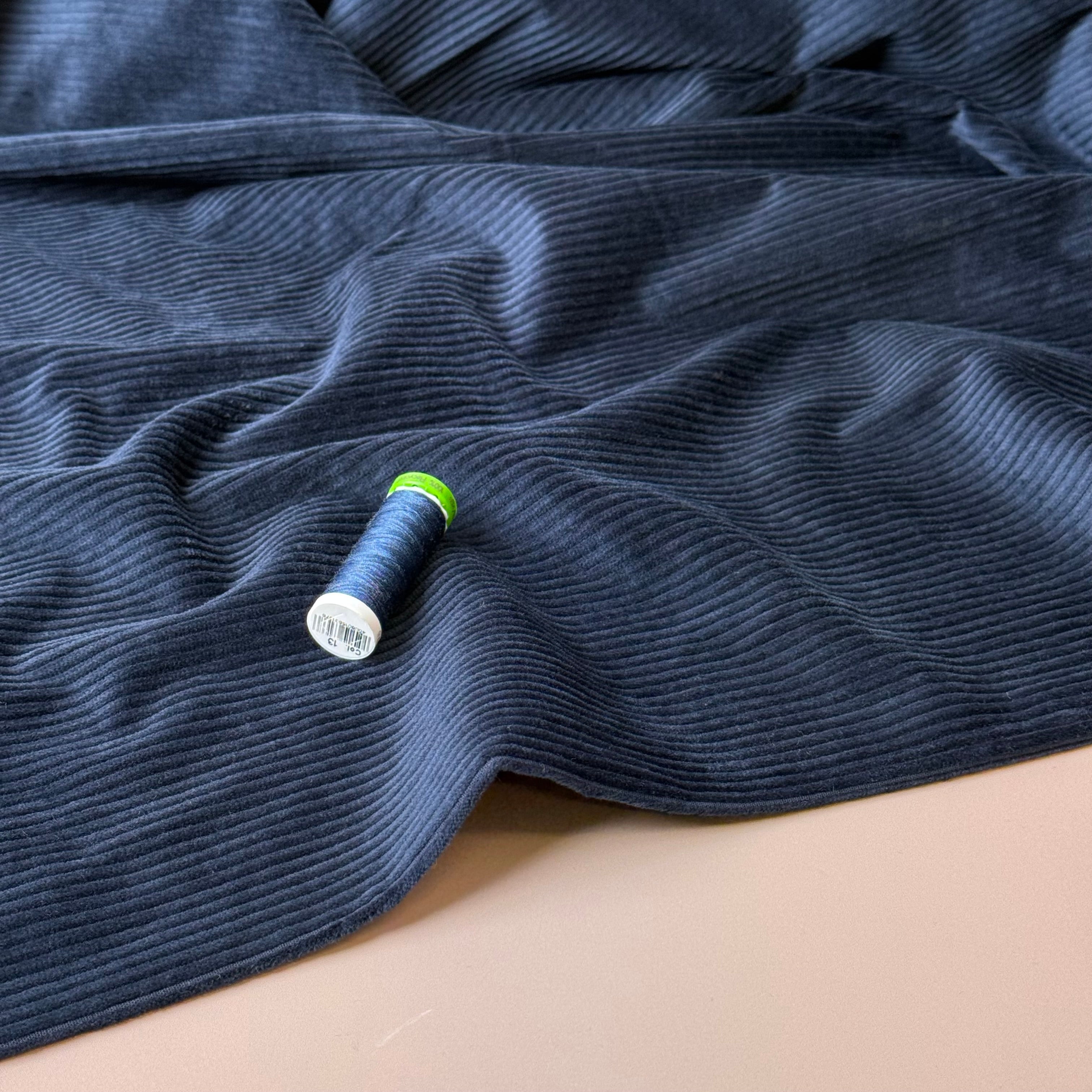 Stretch Washed Corduroy 4.5W in Navy