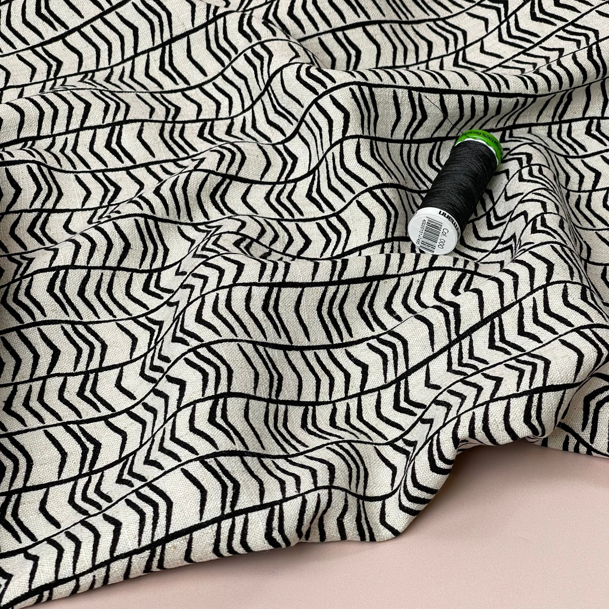 REMNANT 0.3 Metre - Sketched Chevrons on Neutral Viscose Linen Fabric