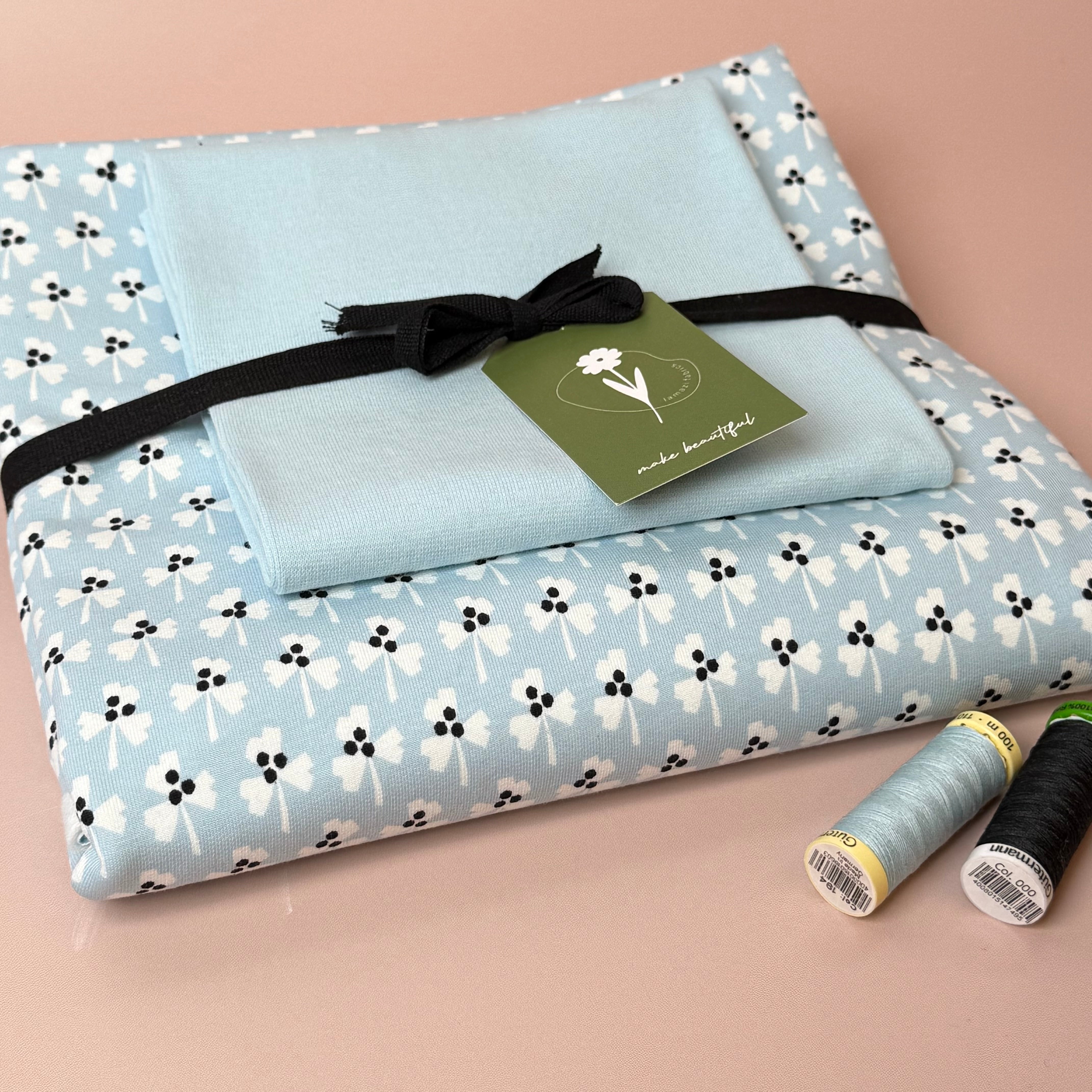 Colour Bundles - Monochrome Clovers Sweatshirt & Ribbing