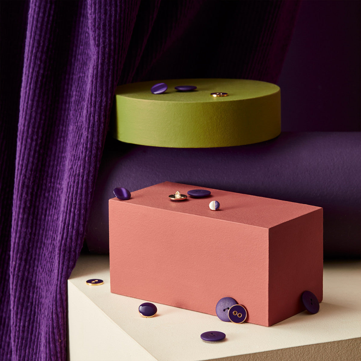 Atelier Brunette - Classic Matte Buttons - Majestic Purple 15mm