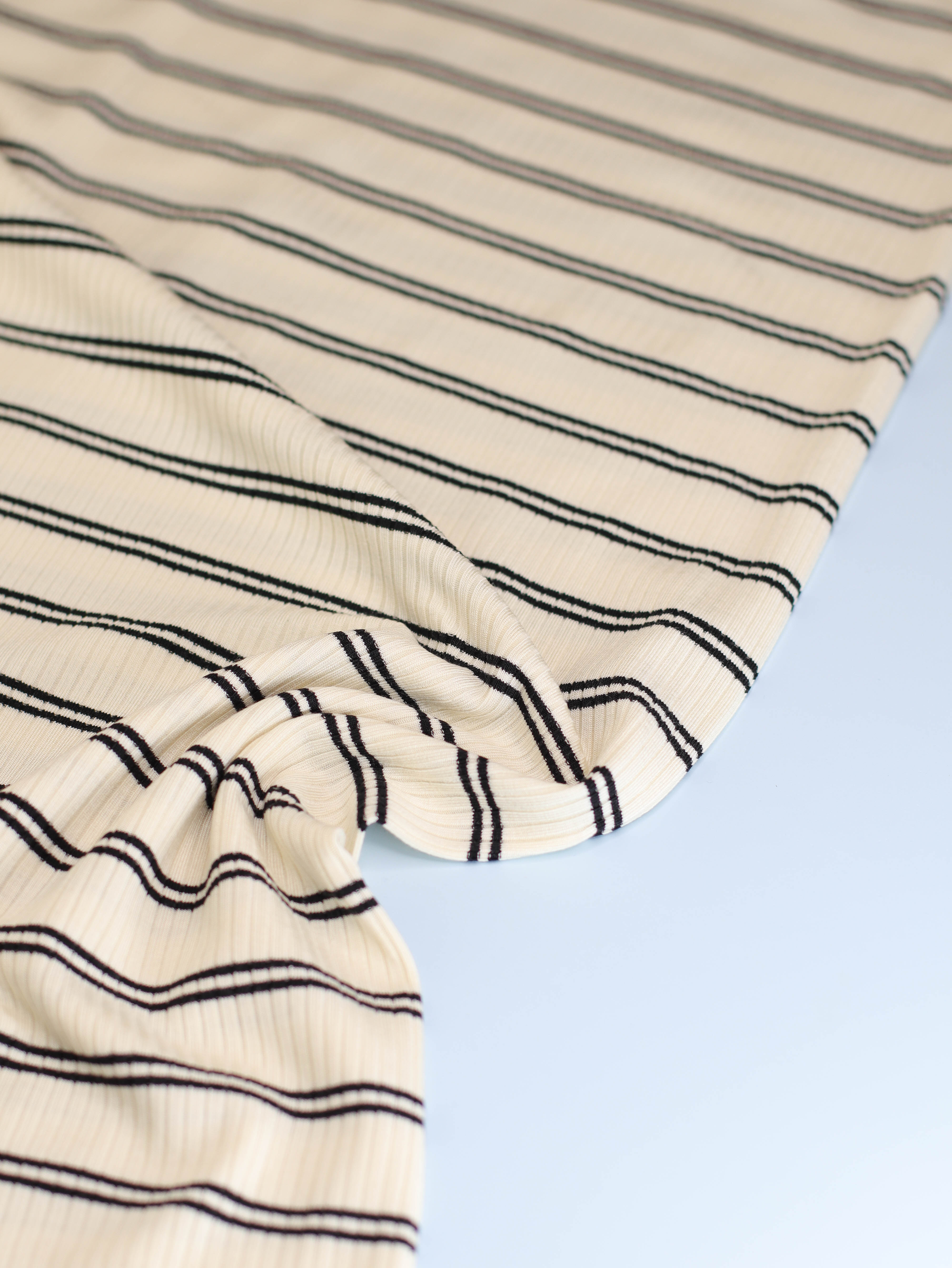 Derby Slim Stripe Ribbed Jersey in Shell with TENCEL™ Modal Fibres