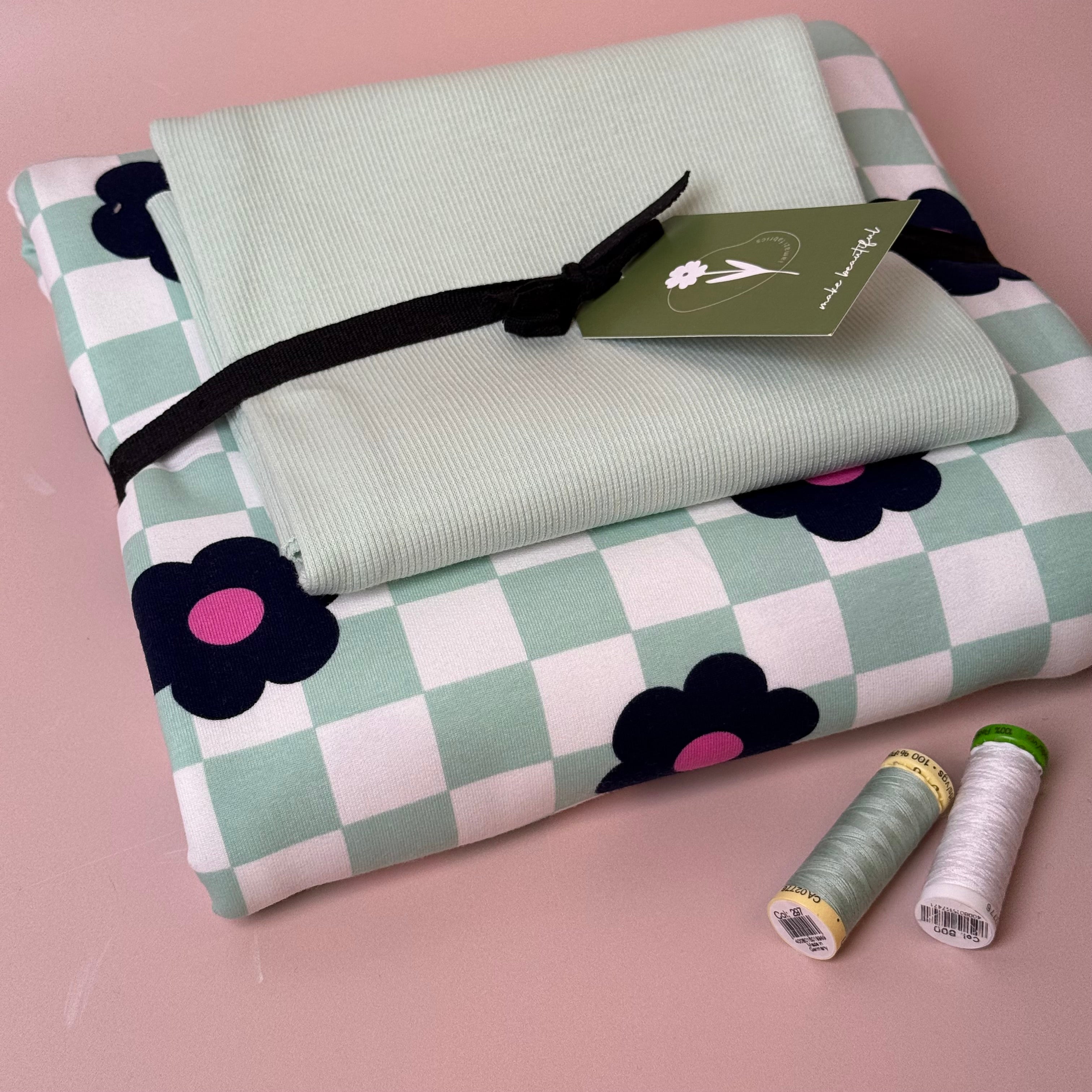 Colour Bundles - Gingham Flowers Green Sweatshirt & Ribbing