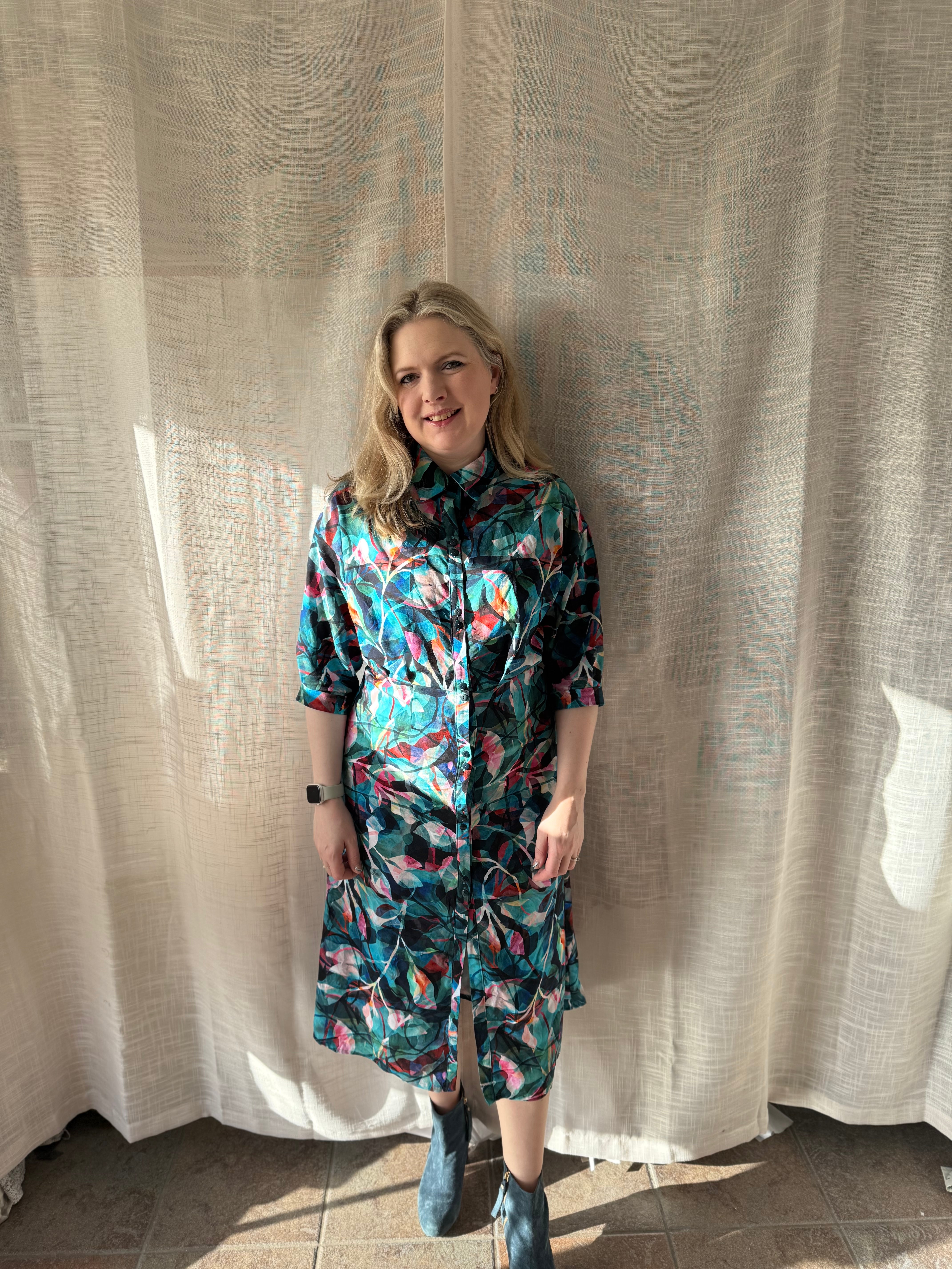 Lamazi Makers Club - March Luxury Bag - Silmu Shirt Dress Sewing Kit in Viscose