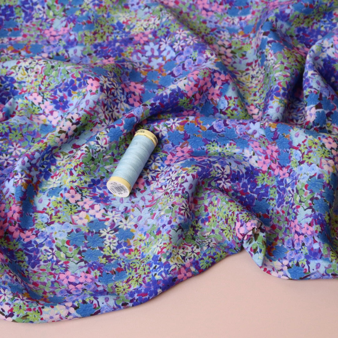 REMNANt 0.70 metre - Ditsy Lilac Field Viscose Fabric with LENZING™ ECOVERO™ Fibres