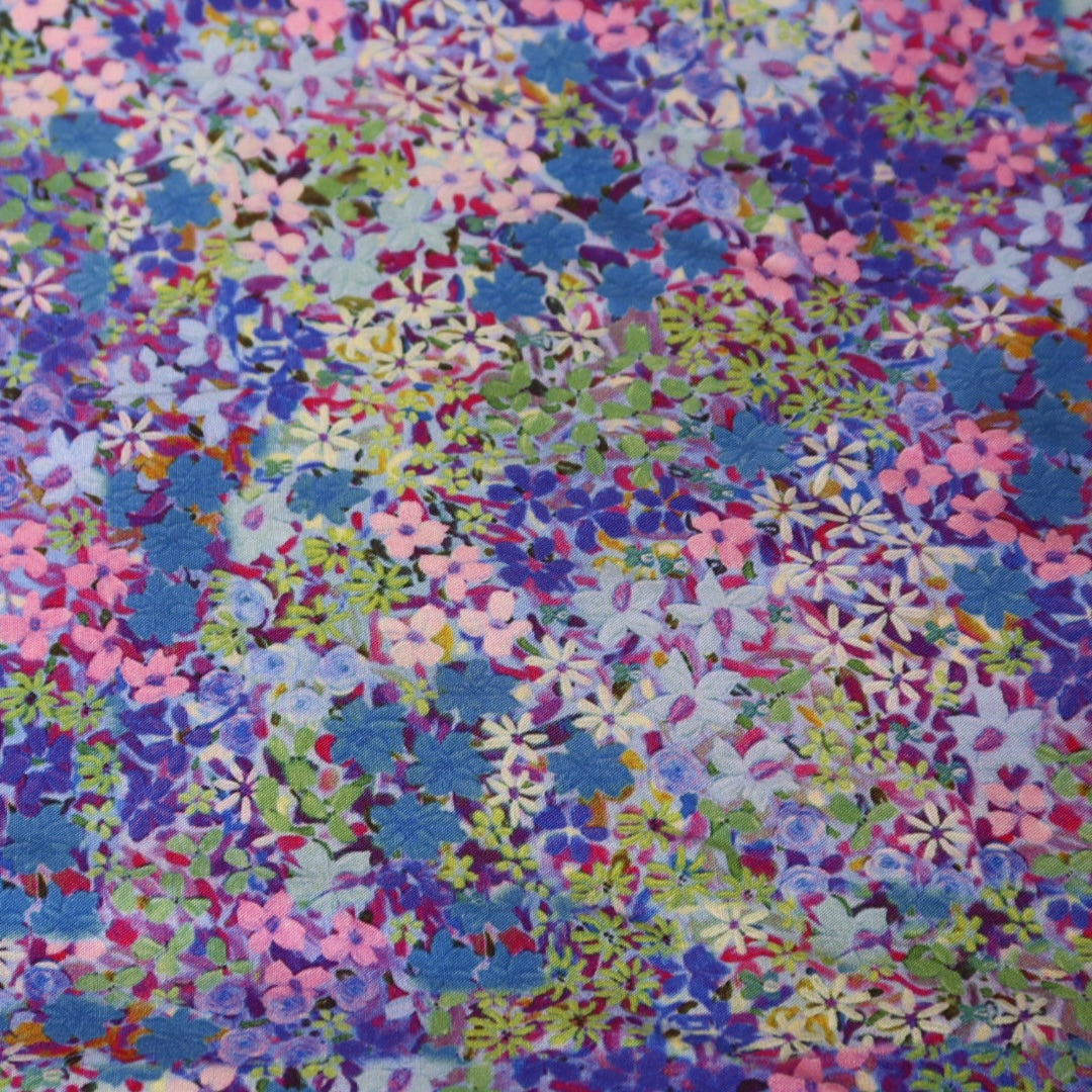 REMNANt 0.70 metre - Ditsy Lilac Field Viscose Fabric with LENZING™ ECOVERO™ Fibres