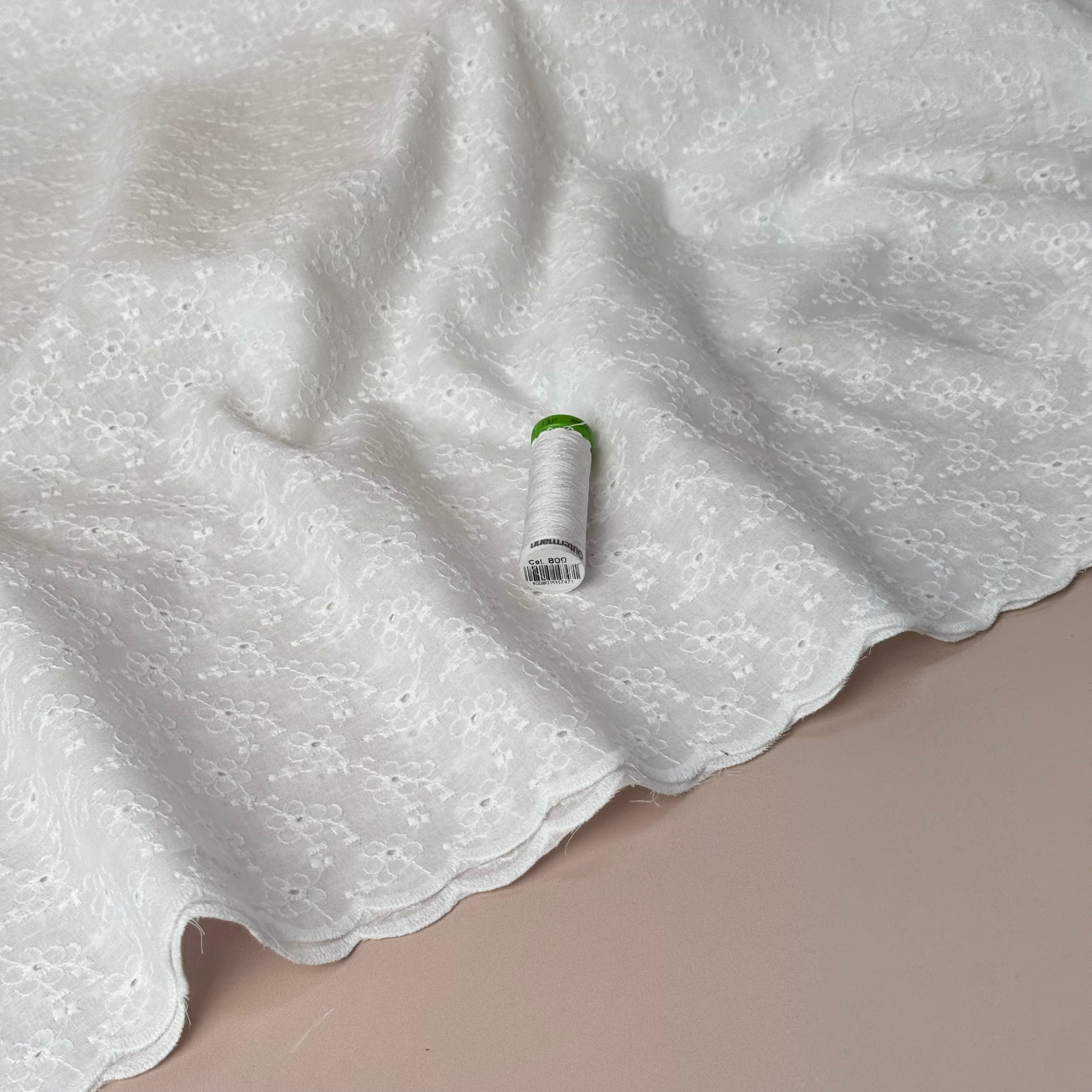 Scalloped Border Small Flowers Cotton Broderie Anglaise in White