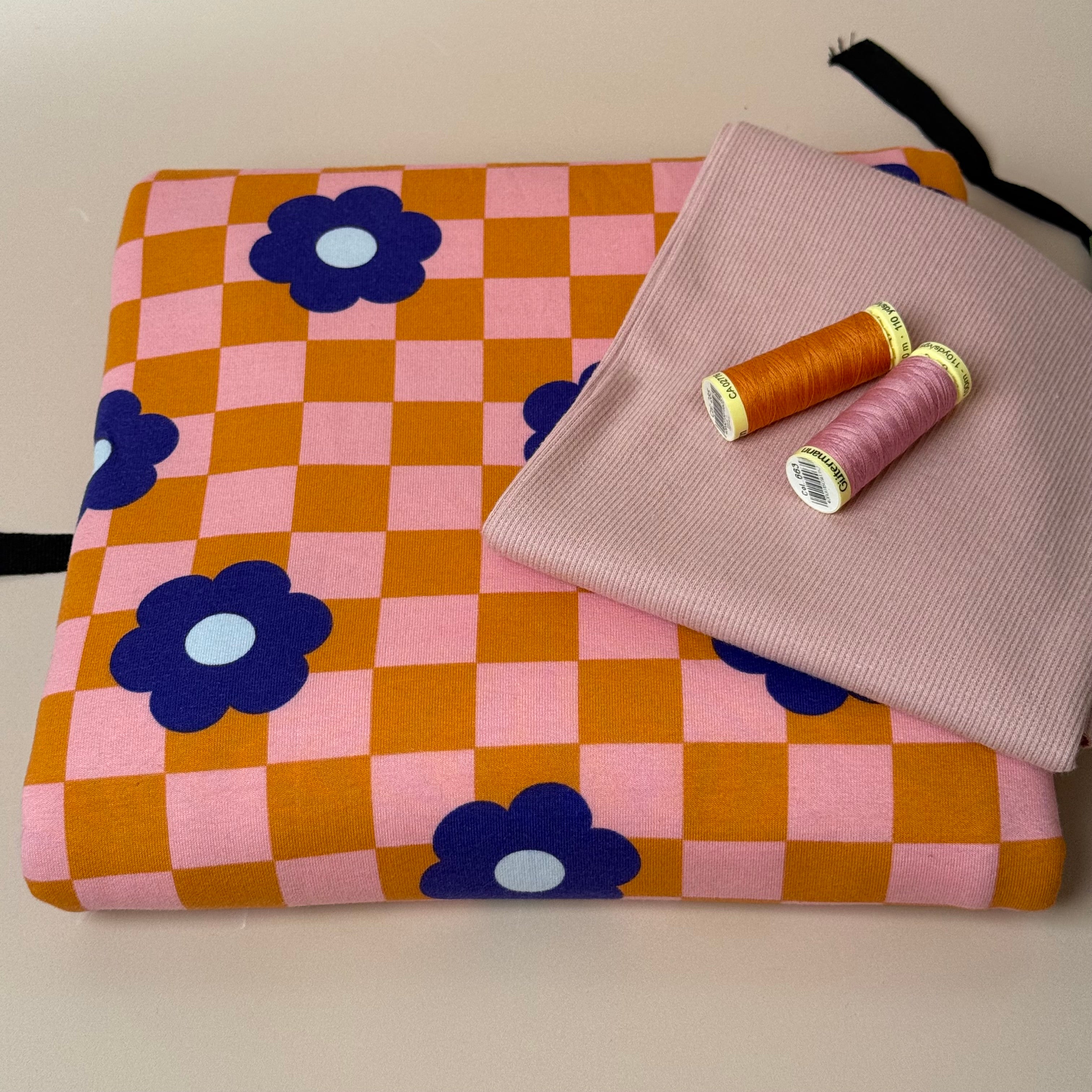 Colour Bundles - Gingham Flowers Pink Sweatshirt & Ribbing