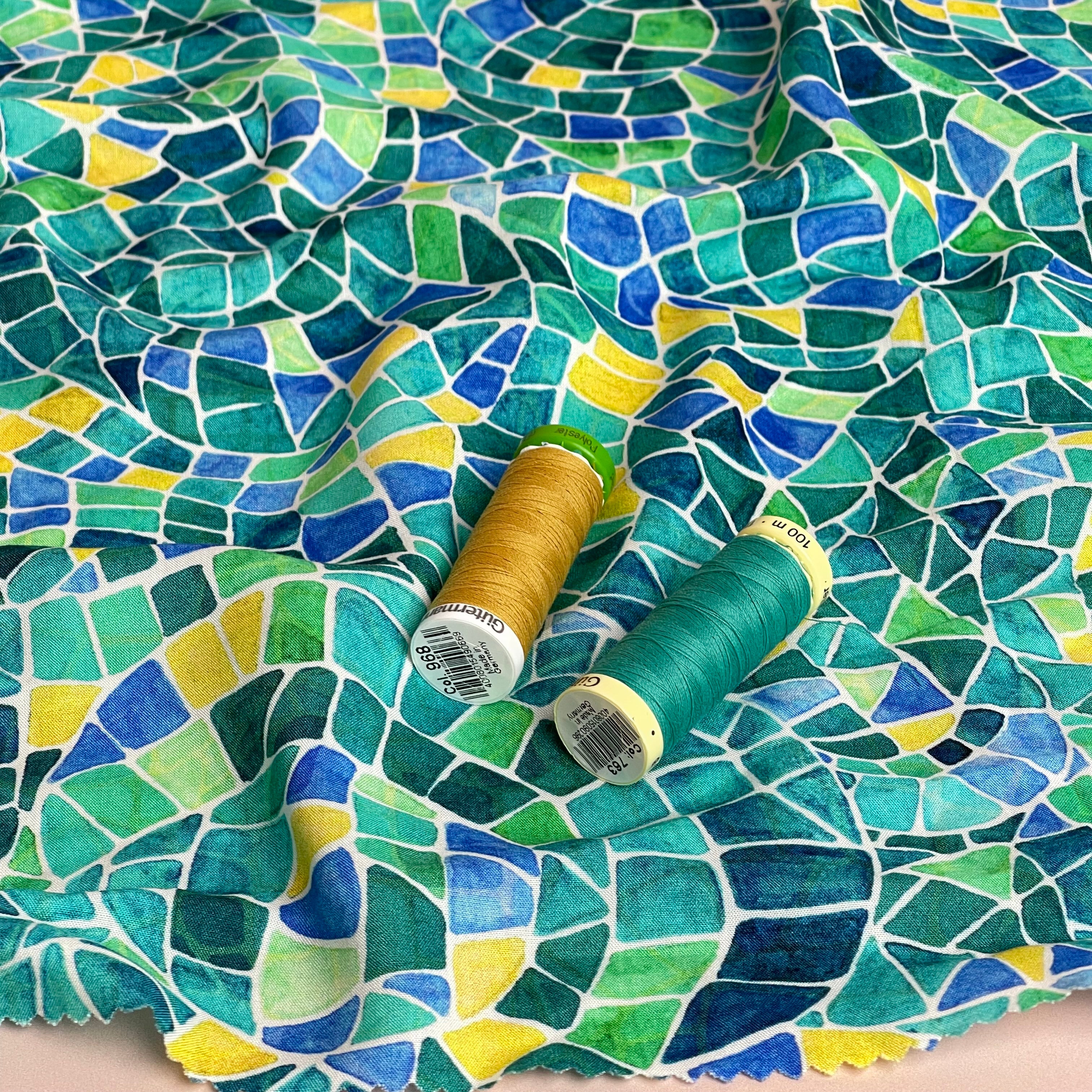 REMNANT 0.39 Metre - Adventure - Mosaics Viscose in Emerald