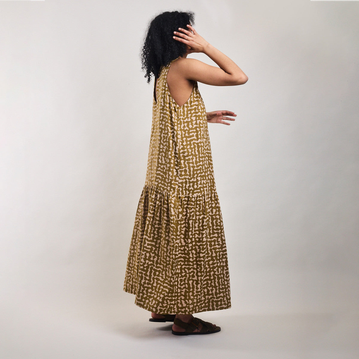 Sewing Kit - La Robe / Dress Flare in Painted Foliage Viscose