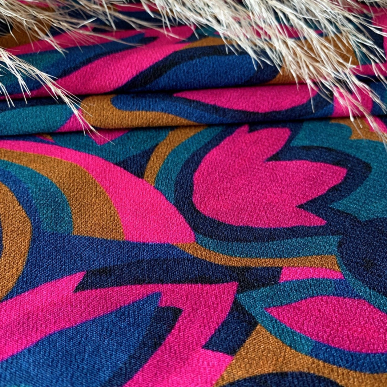 REMNANT 0.98 Metre - My Dress Made - Divine Viscose Crepe Fabric