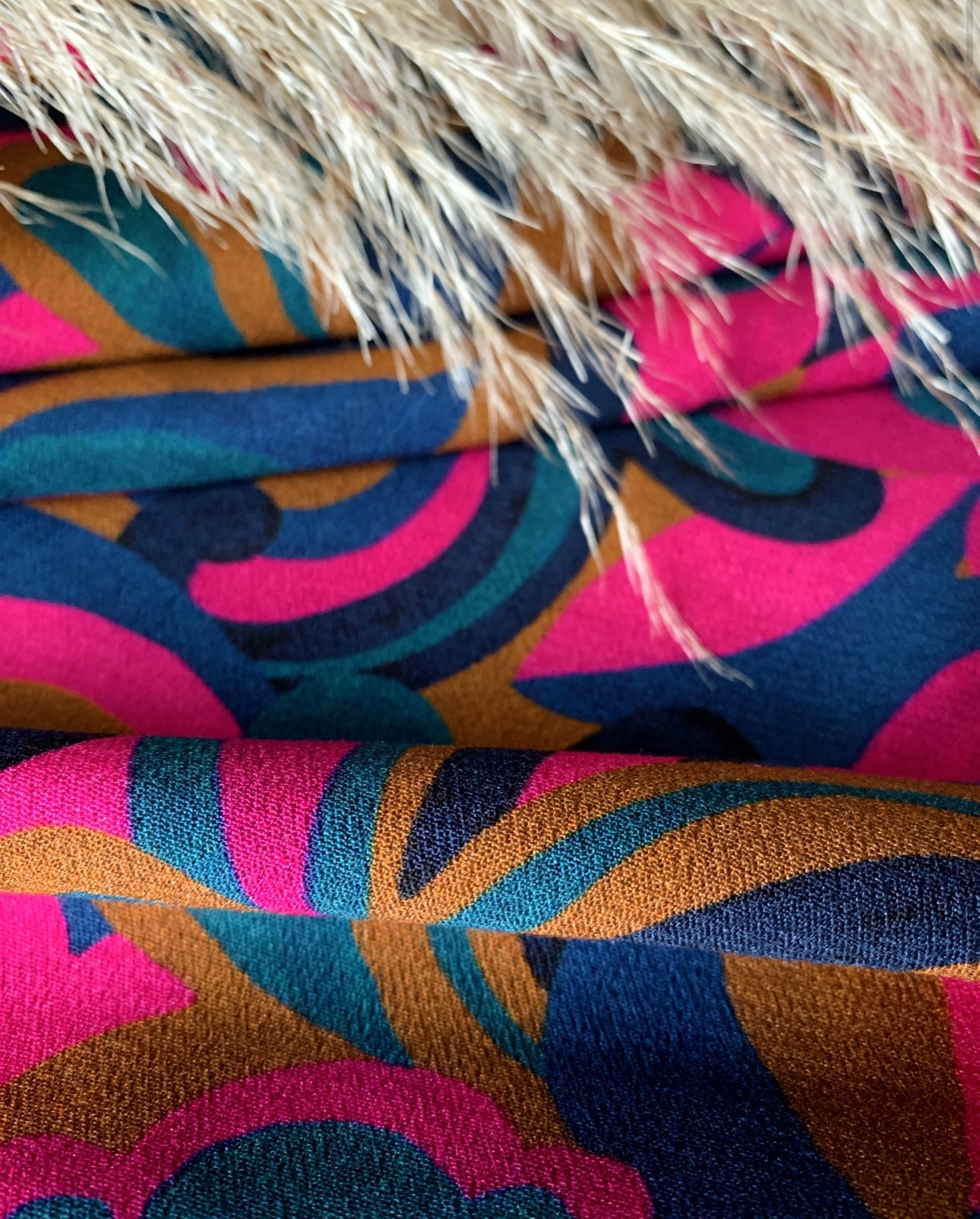 REMNANT 0.98 Metre - My Dress Made - Divine Viscose Crepe Fabric