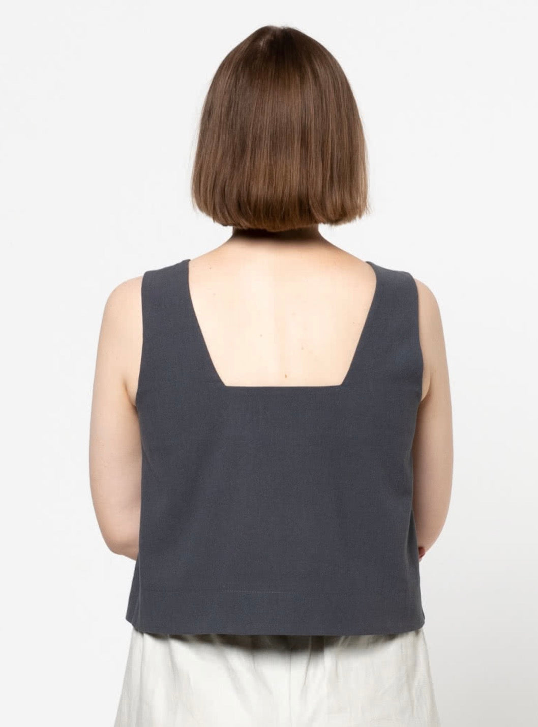 Style ARC - Byron Woven Top (Sizes 18 - 30) Sewing Pattern