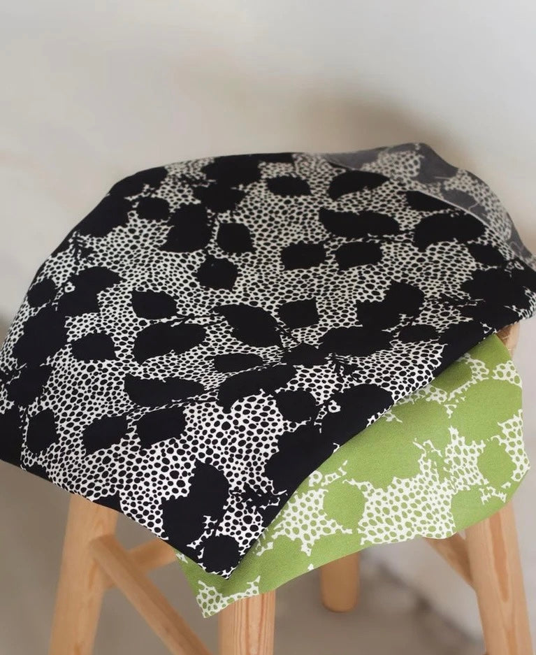 Meet MILK - Zelda Tea Green / Shell with ECOVERO™ Viscose fibres