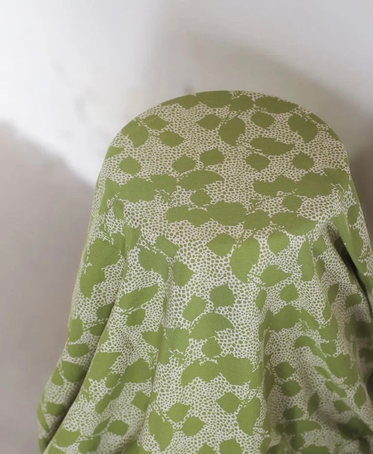 Meet MILK - Zelda Tea Green / Shell with ECOVERO™ Viscose fibres