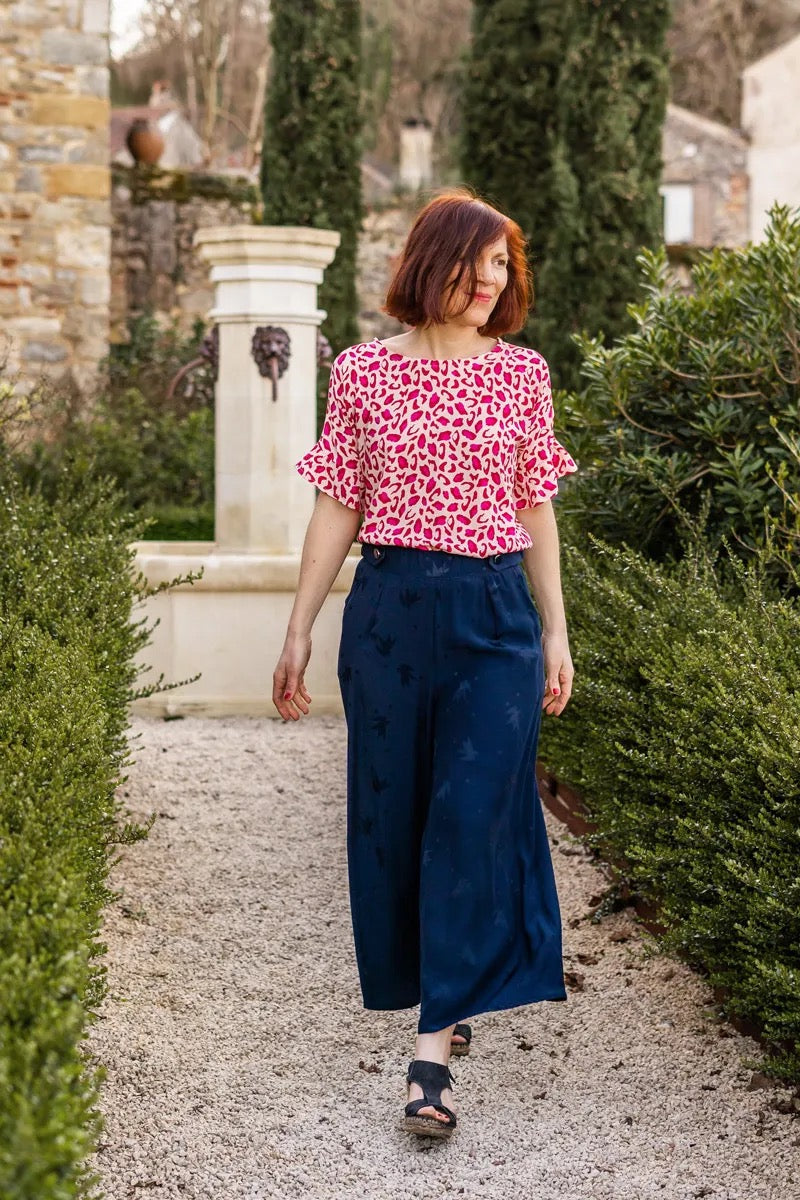 Églantine & Zoé - Bagheera in Pomegranate Red Viscose Fabric