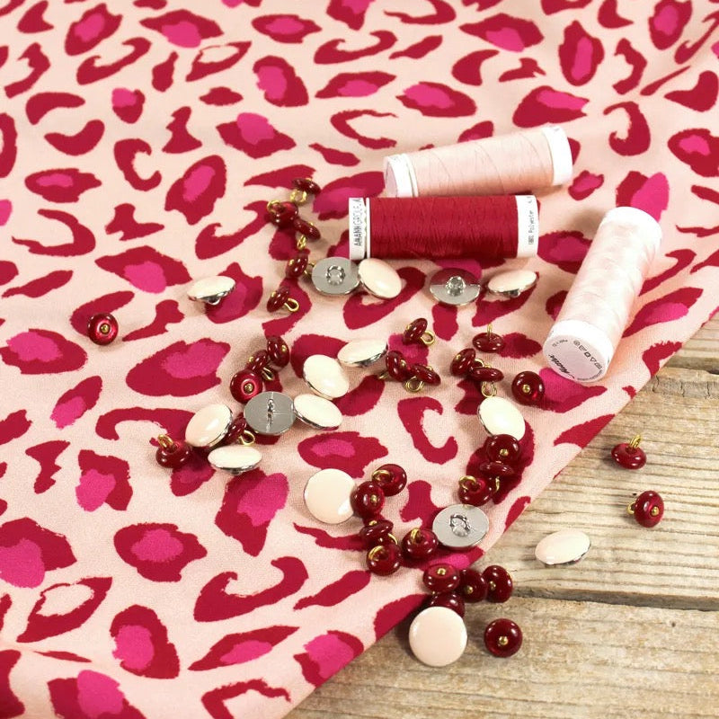 Églantine & Zoé - Bagheera in Pomegranate Red Viscose Fabric