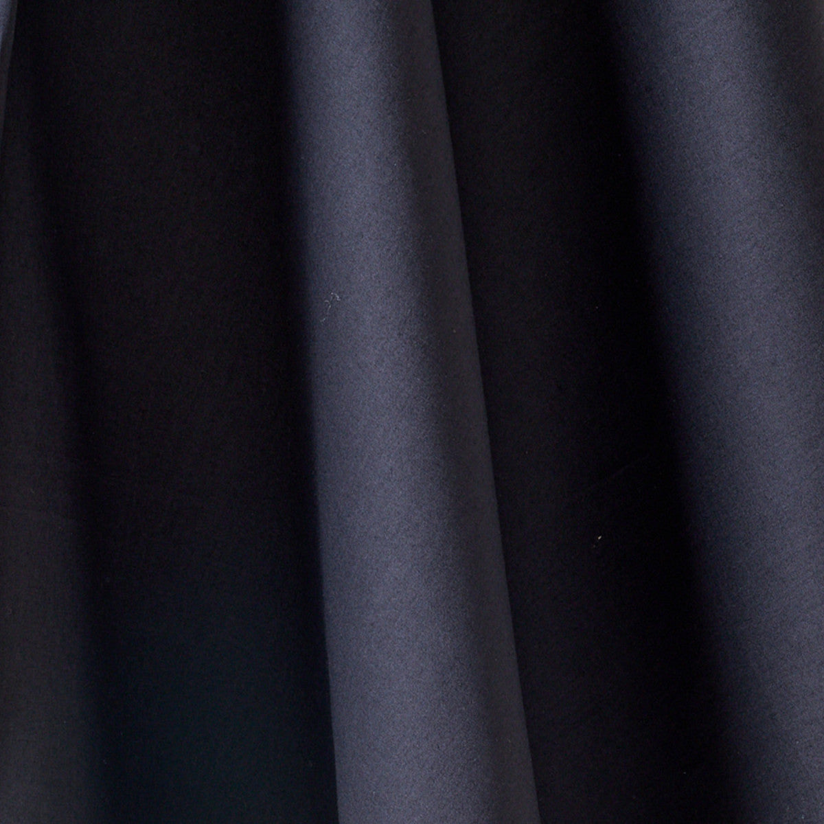 Atelier Brunette - Deep Charcoal Cotton Poplin Fabric