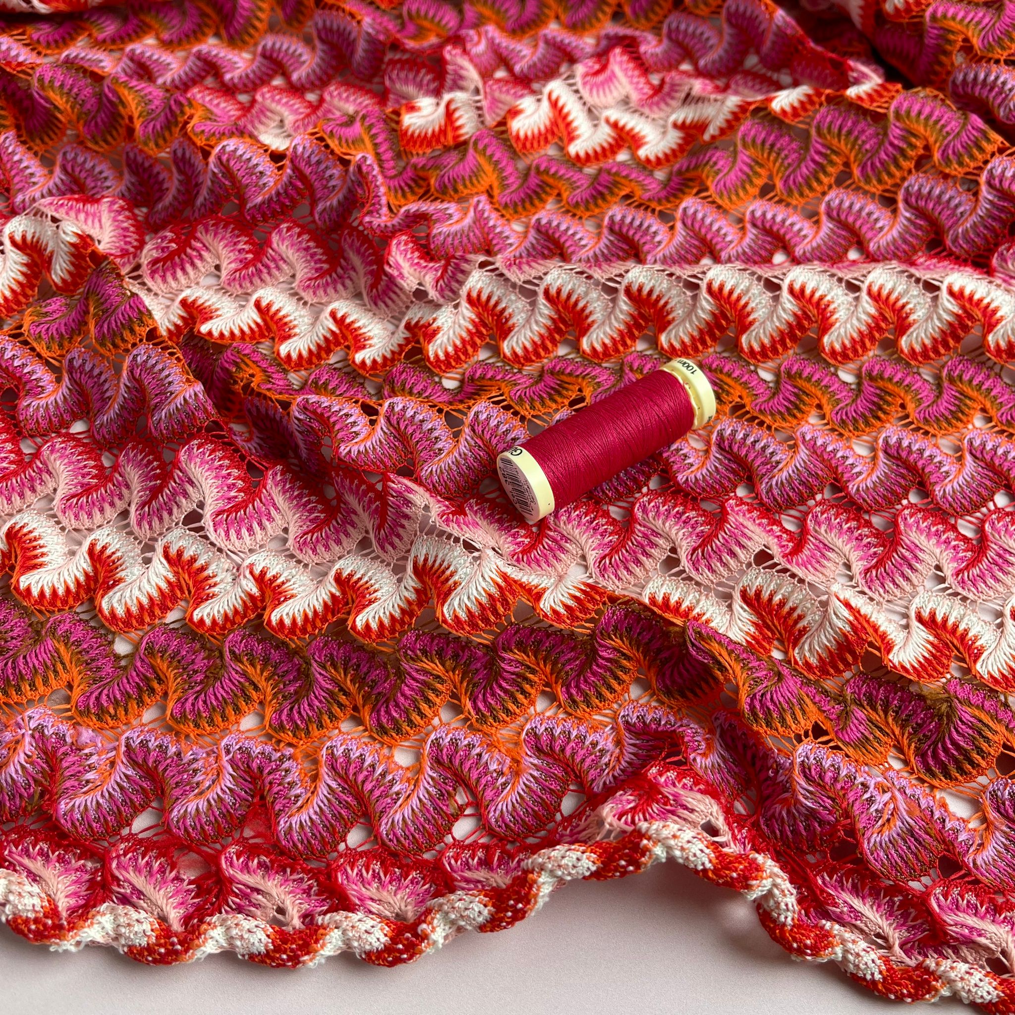 REMNANT 0.85 Metre - Sunset Gingko Waves Lace Knit Fabric
