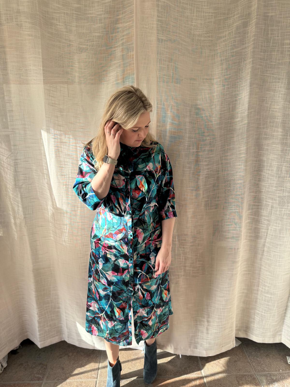 Lamazi Makers Club - March Luxury Bag - Silmu Shirt Dress Sewing Kit in Viscose