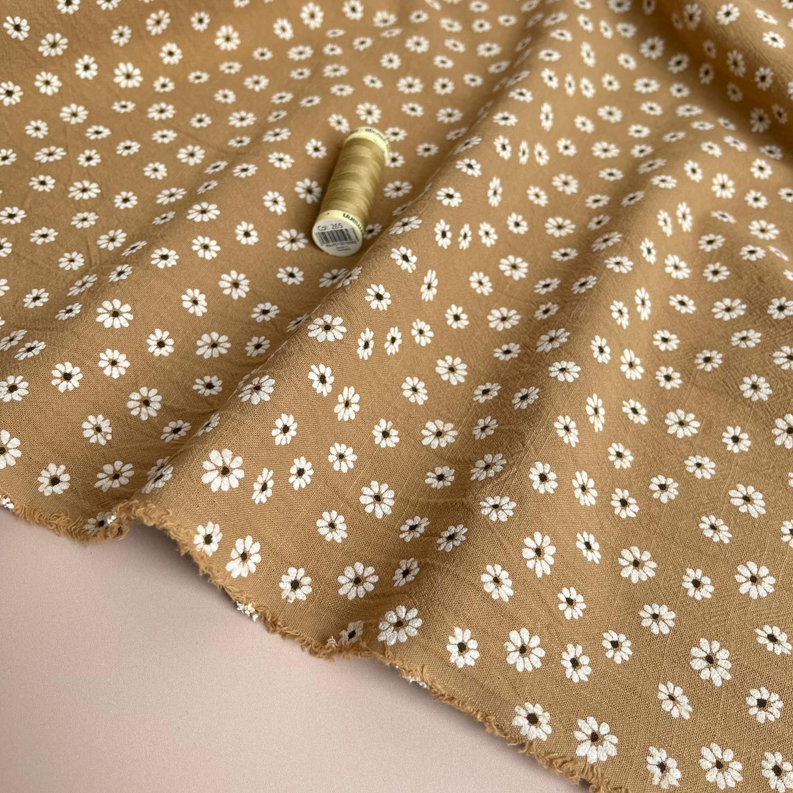 Vintage Daisy in Beige Washed Cotton