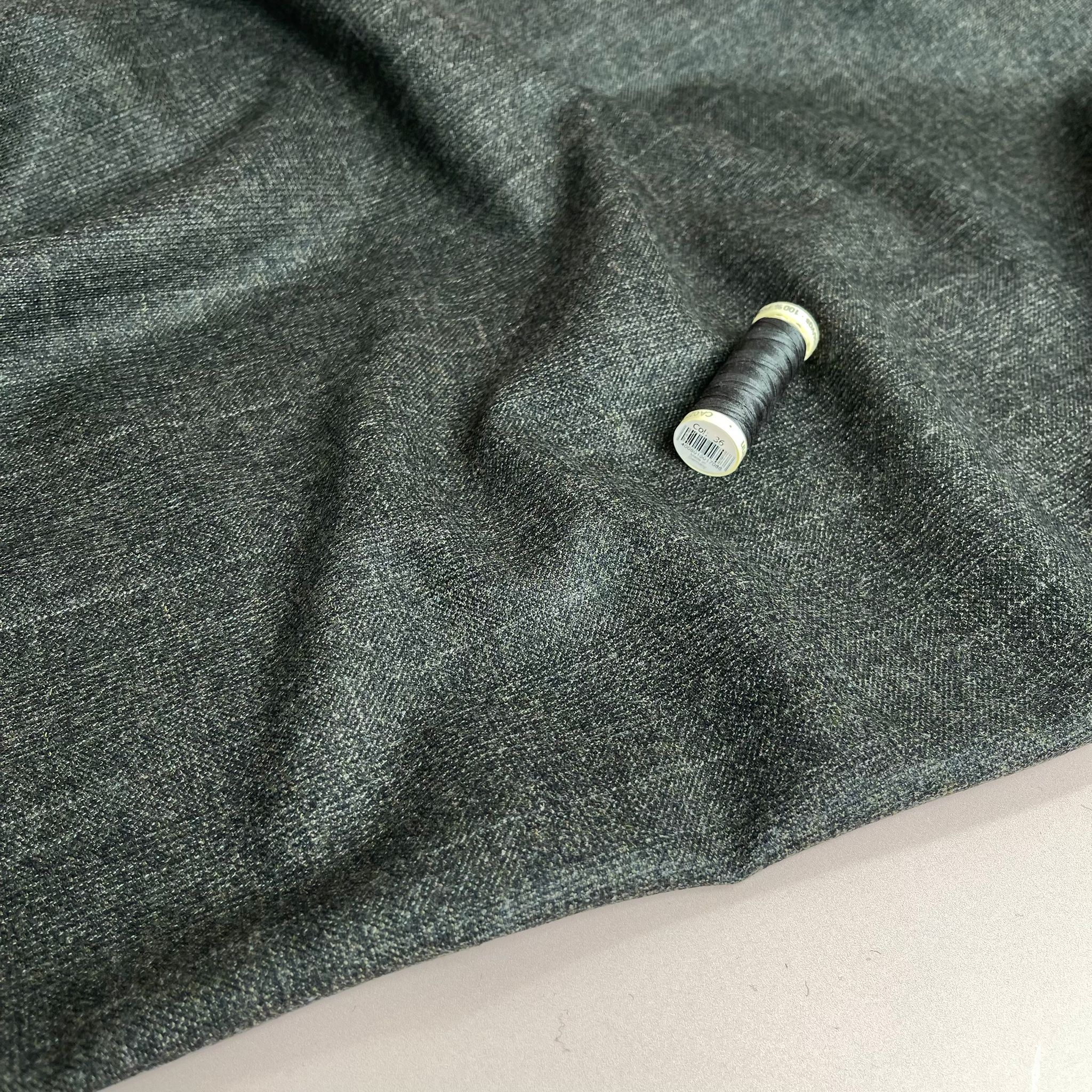 Deadstock Yarn Dyed Charcoal Check Pure Wool Suiting Fabric