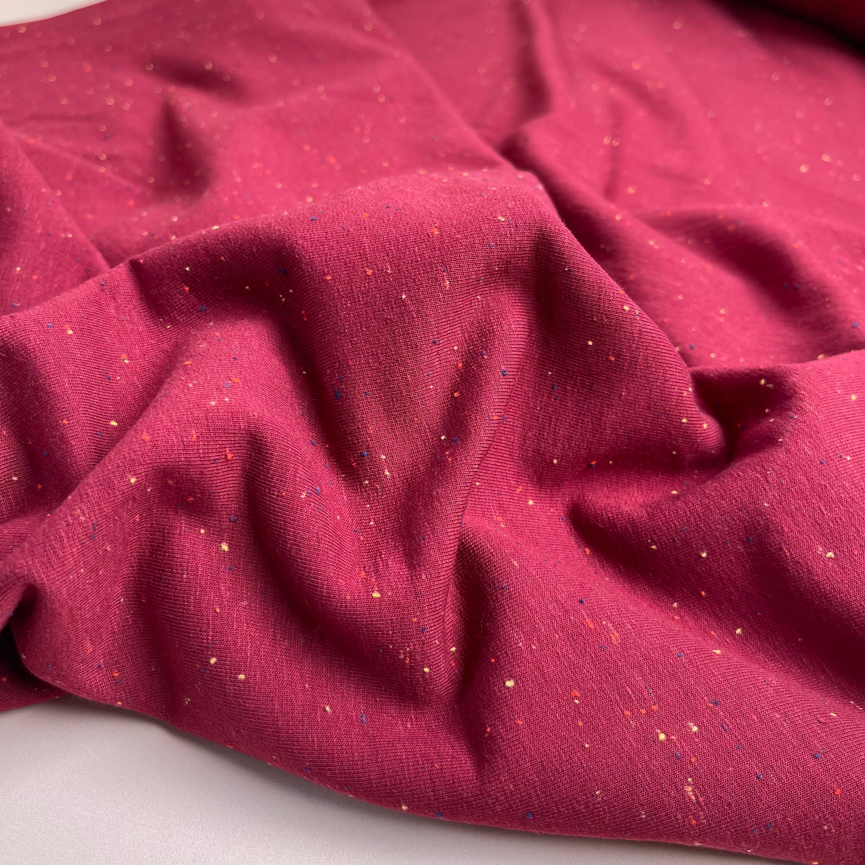 REMNANT 1.36 Metres - Cosy Colours in Berry with multi Flecks Sweat-Shirting