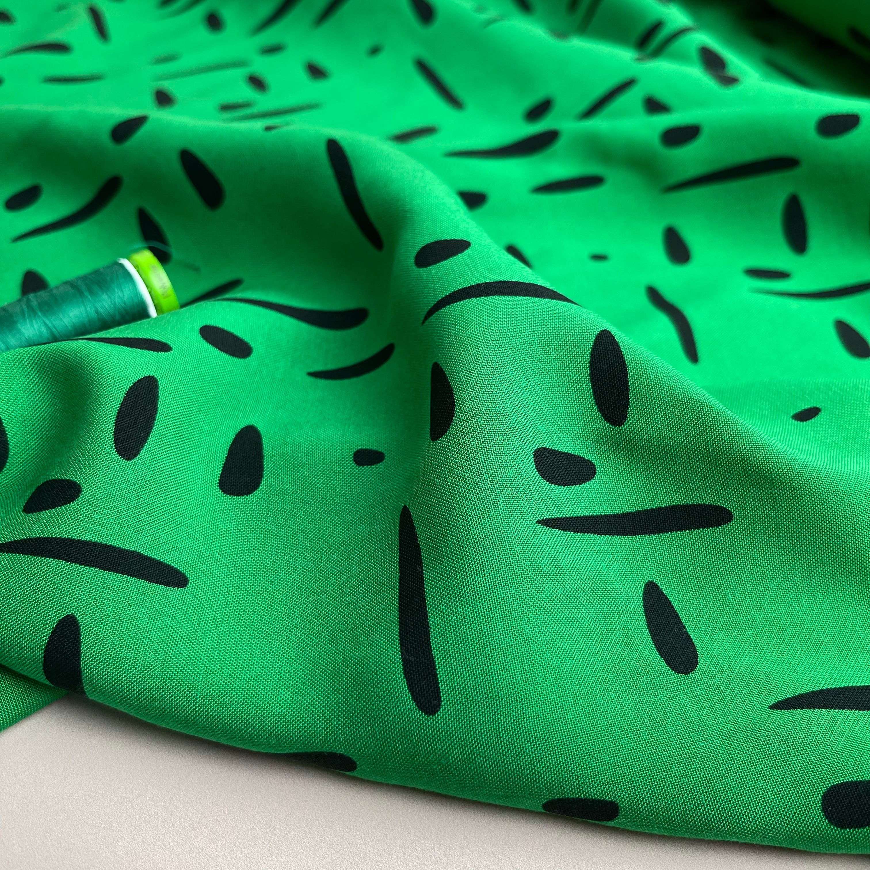 REMNANT 0.2 Metre - Fibre Mood Dashes and Dots Green ECOVERO™ Viscose