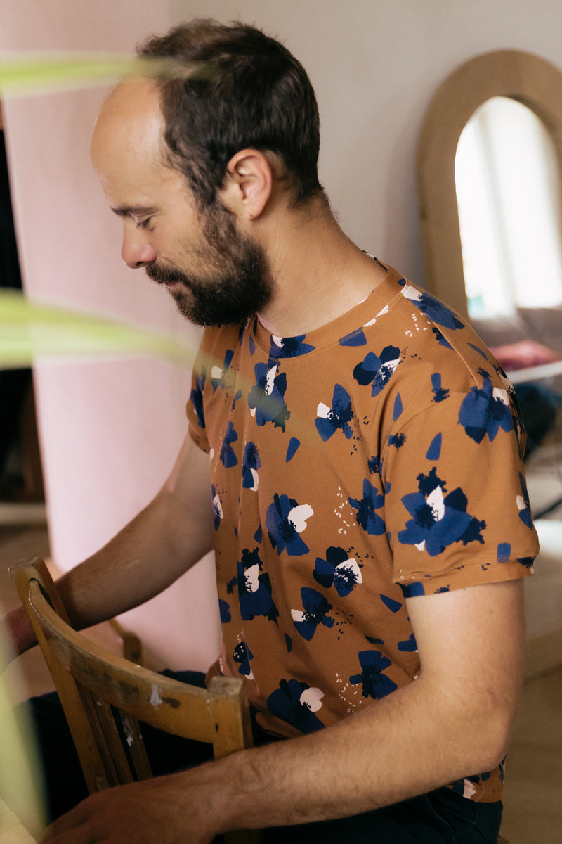Églantine & Zoé - Anemone in Camel Organic Cotton Jersey