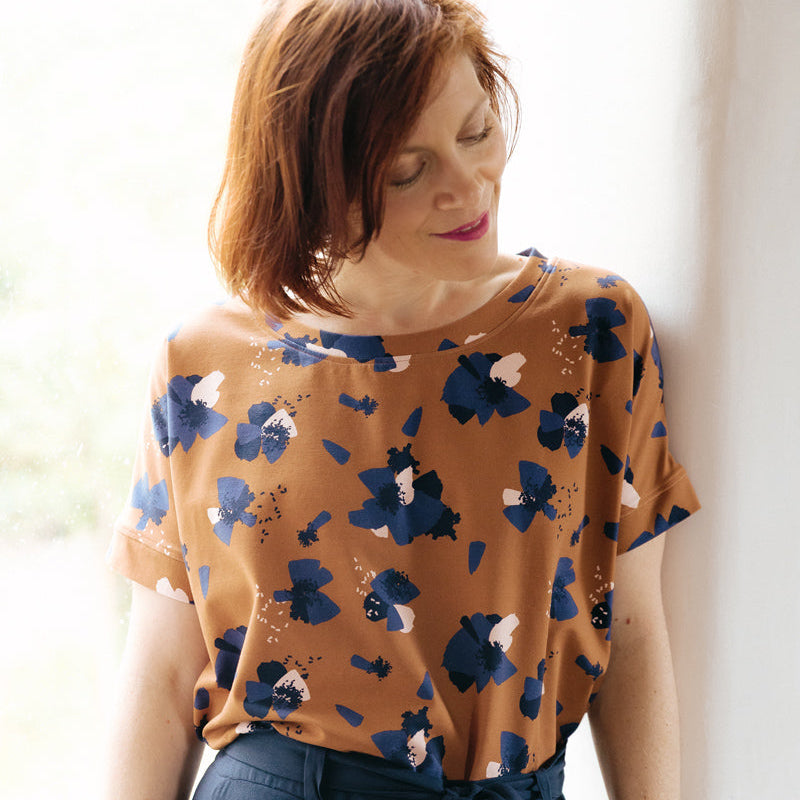 Églantine & Zoé - Anemone in Camel Organic Cotton Jersey