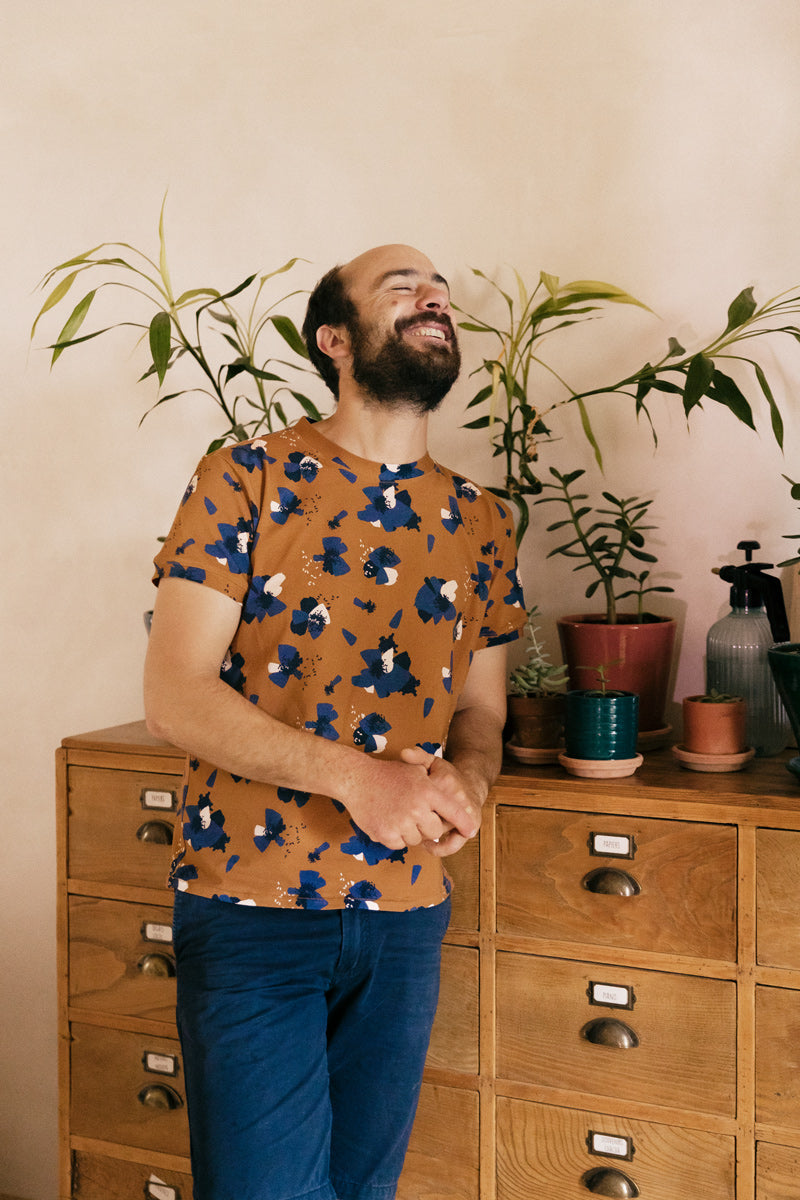 Églantine & Zoé - Anemone in Camel Organic Cotton Jersey