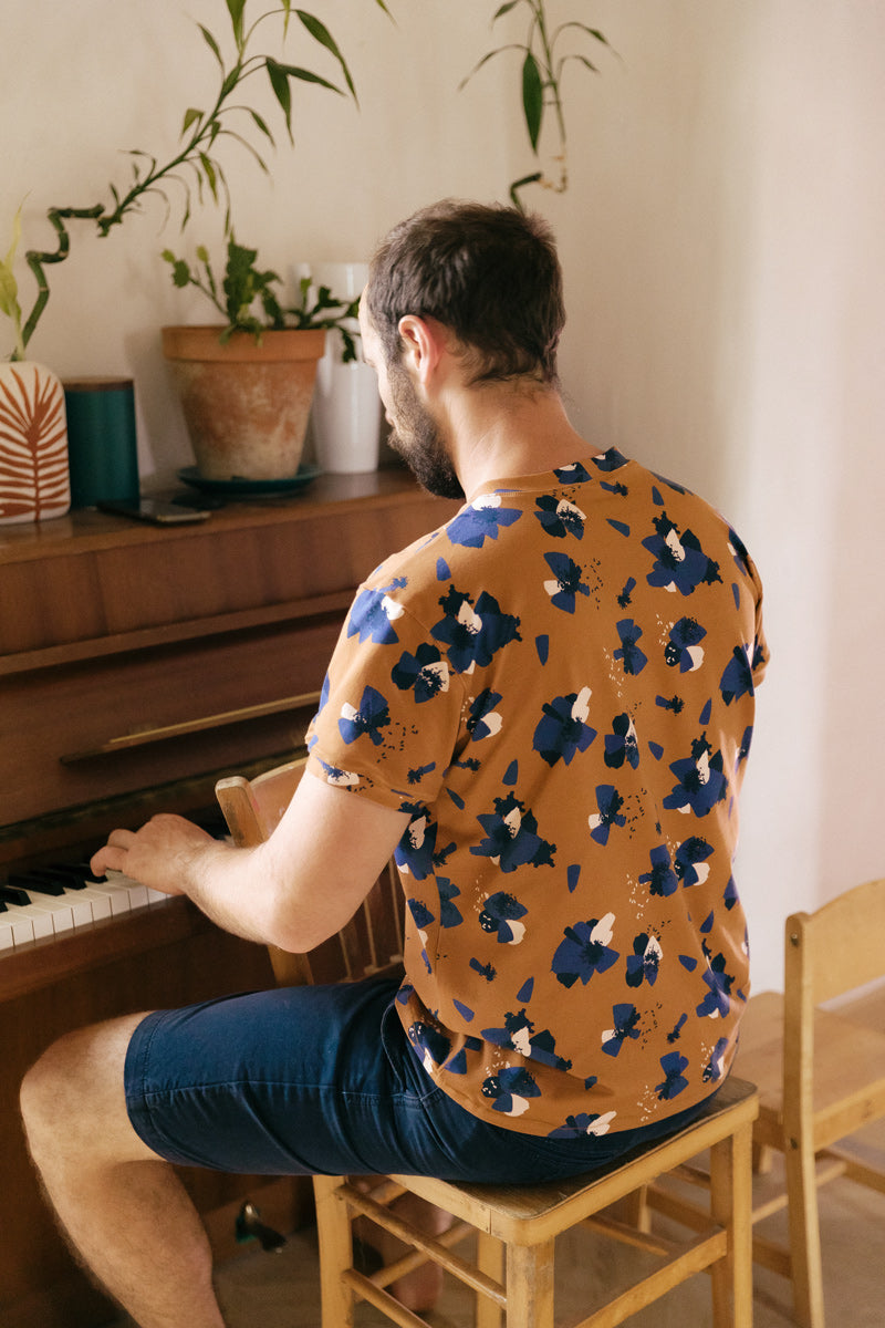 Églantine & Zoé - Anemone in Camel Organic Cotton Jersey