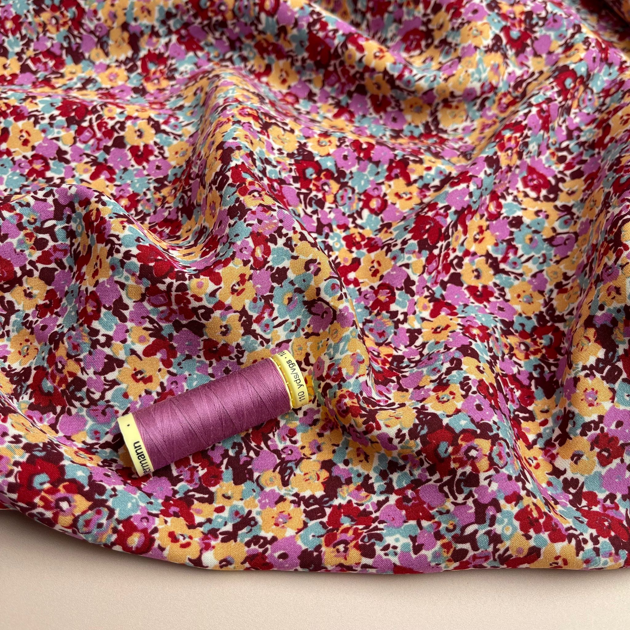 REMNANT 0.55 Metre - Ditsy Floral Pink Viscose Fabric
