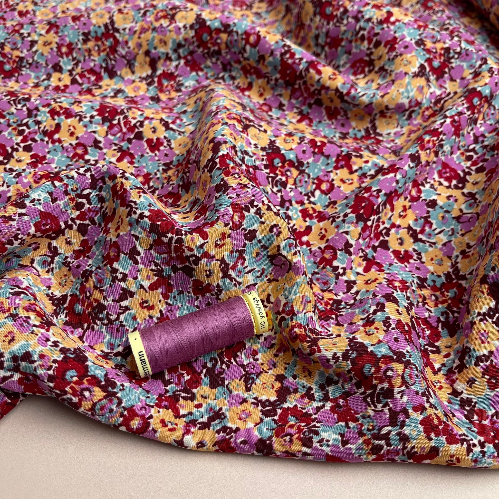 REMNANT 0.55 Metre - Ditsy Floral Pink Viscose Fabric