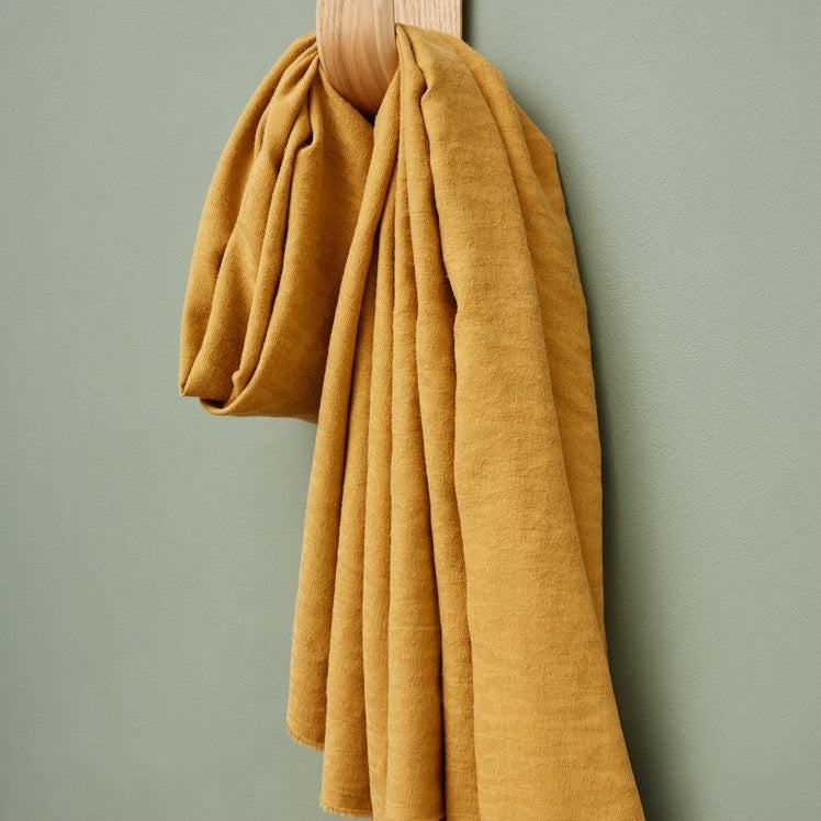 Meet MILK - Amber Hoya Jacquard Linen Blend with TENCEL™ Lyocell fibers