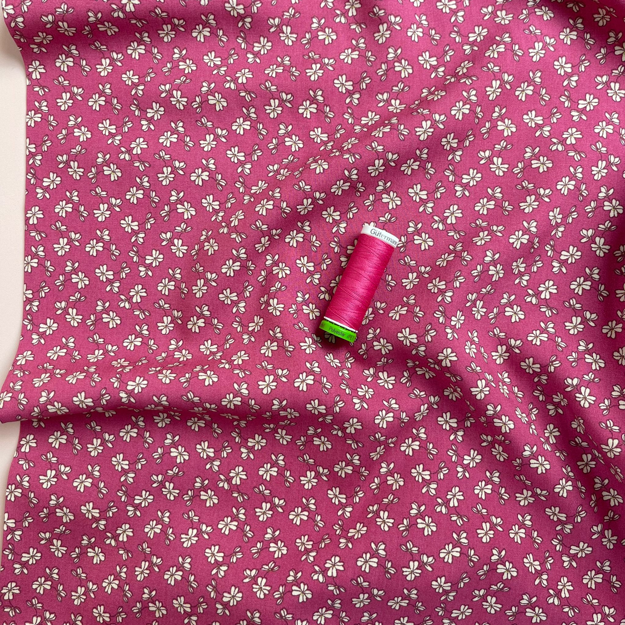 REMNANT 0.9 Metre - Ditsy Clover on Pink Viscose Poplin Fabric