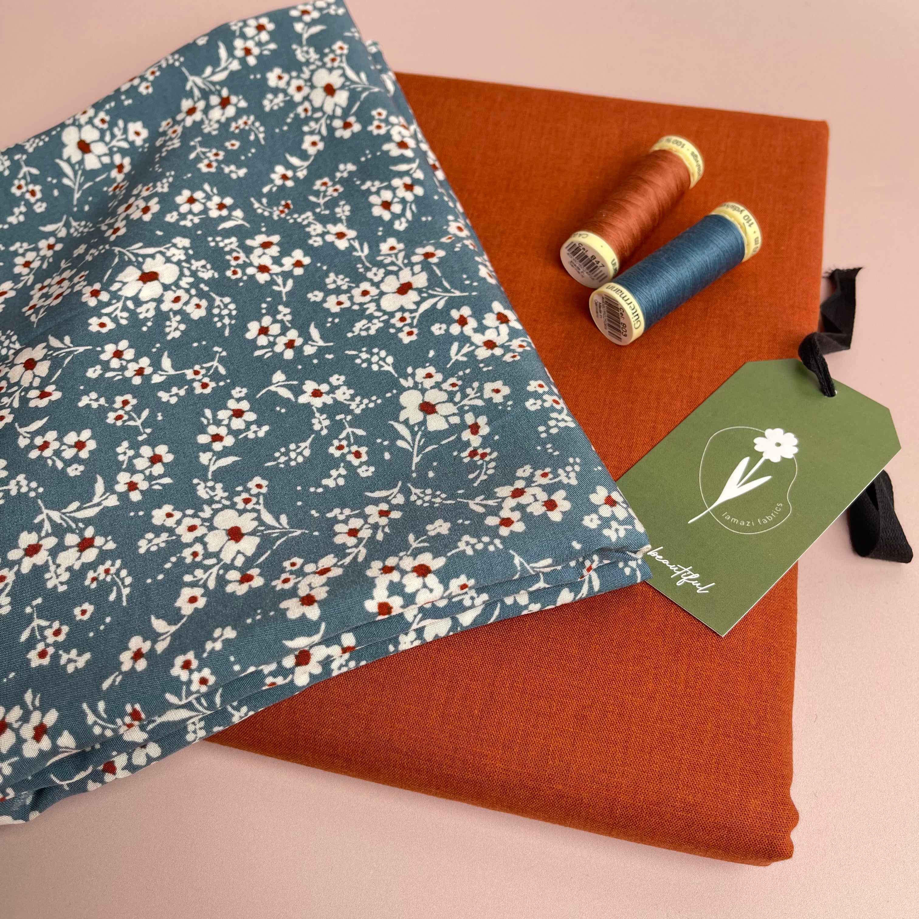 Make an Outfit - Ditsy Daisy Viscose with Sorona Linen Bundle